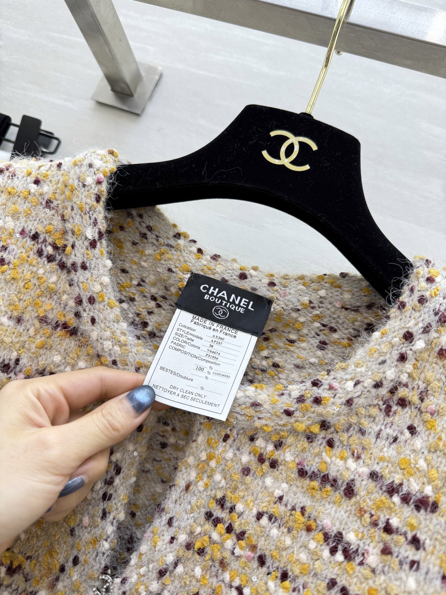 #Chane♡新款 中古系列 绵羊毛彩虹豆豆纱线🧶开衫外套 高品质定制 现货首发size：36/38/4