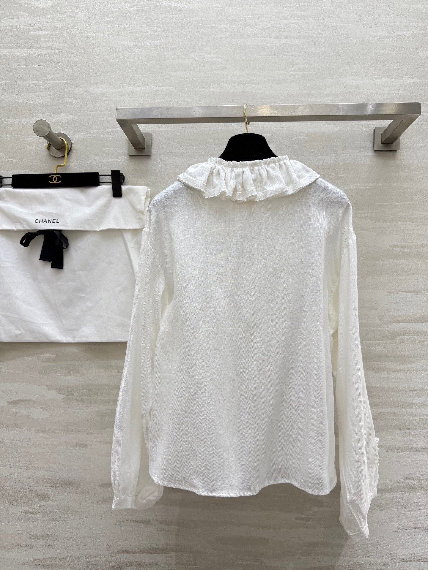 #Chane♡新款 中古系列 棉麻褶皱衬衣 复古繁复风 棉麻材质 手工撕边 极尽立体褶皱 手工系带 荷叶