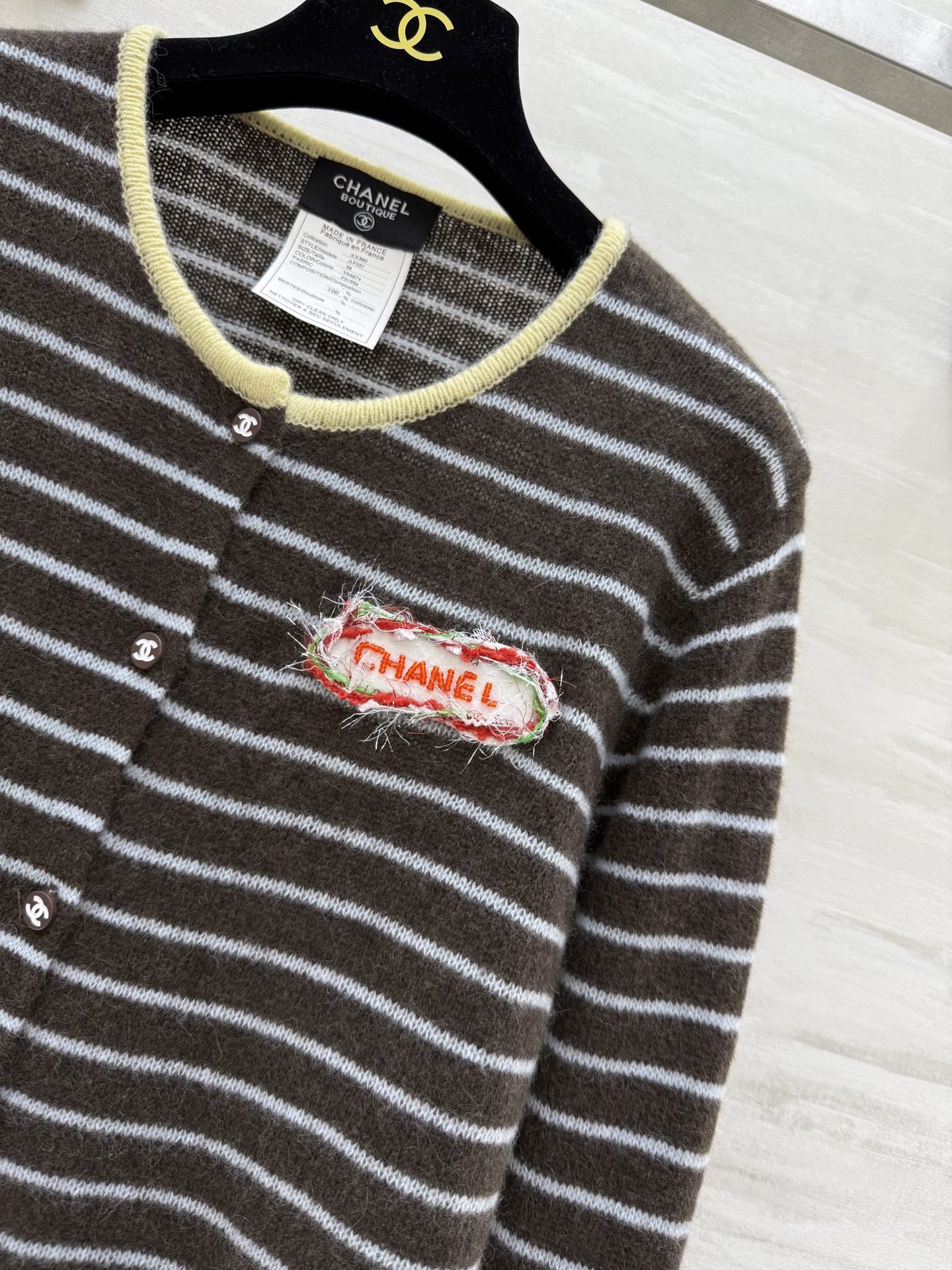 #Chane♡新款 定制羊驼毛条纹开衫外套 高品质 现货来 配送防尘袋 size：36/38/40（38