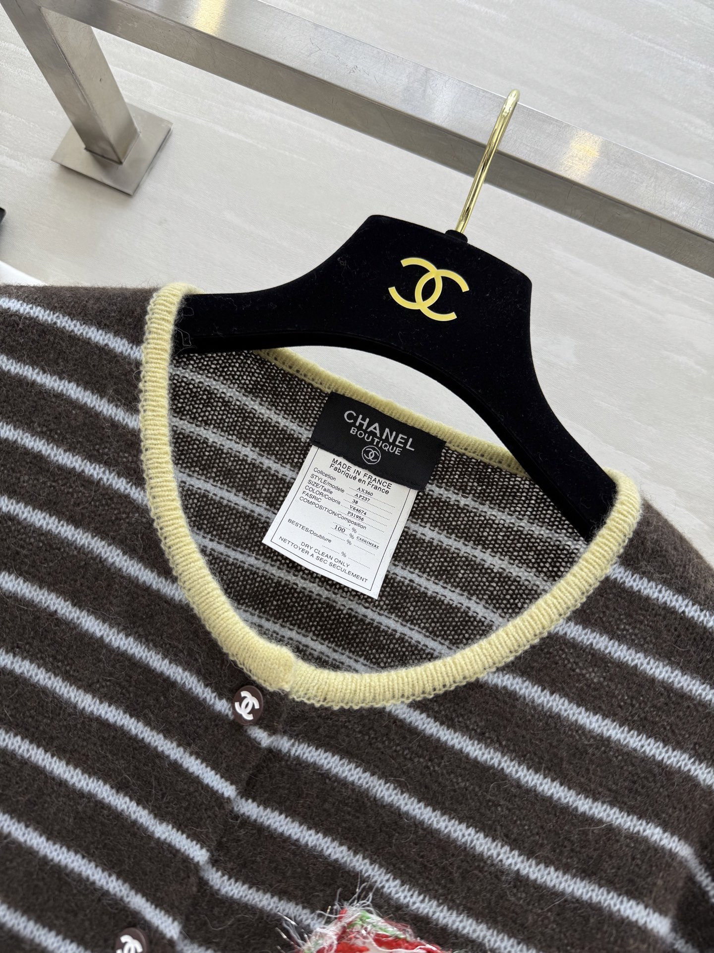 #Chane♡新款 定制羊驼毛条纹开衫外套 高品质 现货来 配送防尘袋 size：36/38/40（38