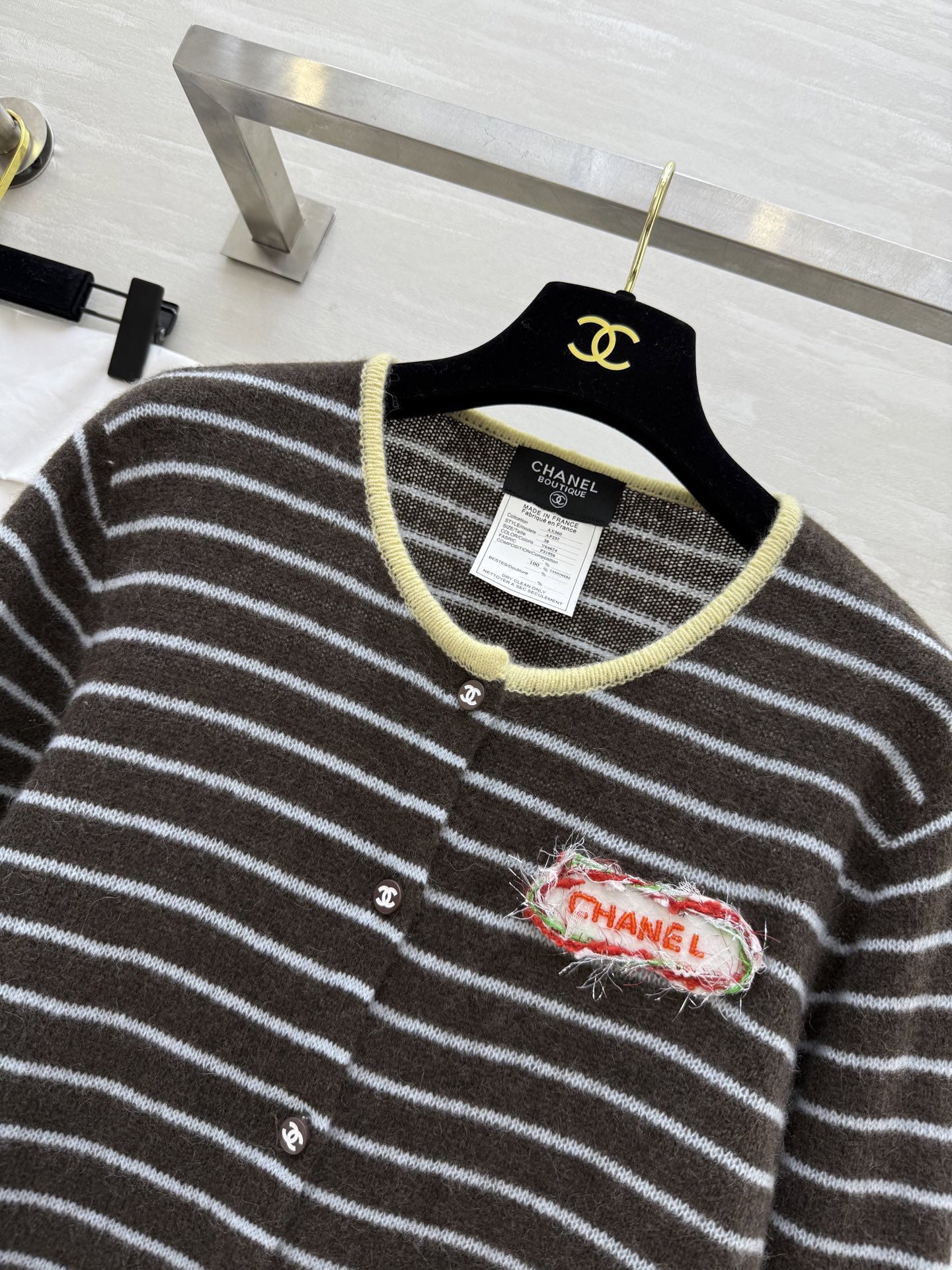 #Chane♡新款 定制羊驼毛条纹开衫外套 高品质 现货来 配送防尘袋 size：36/38/40（38