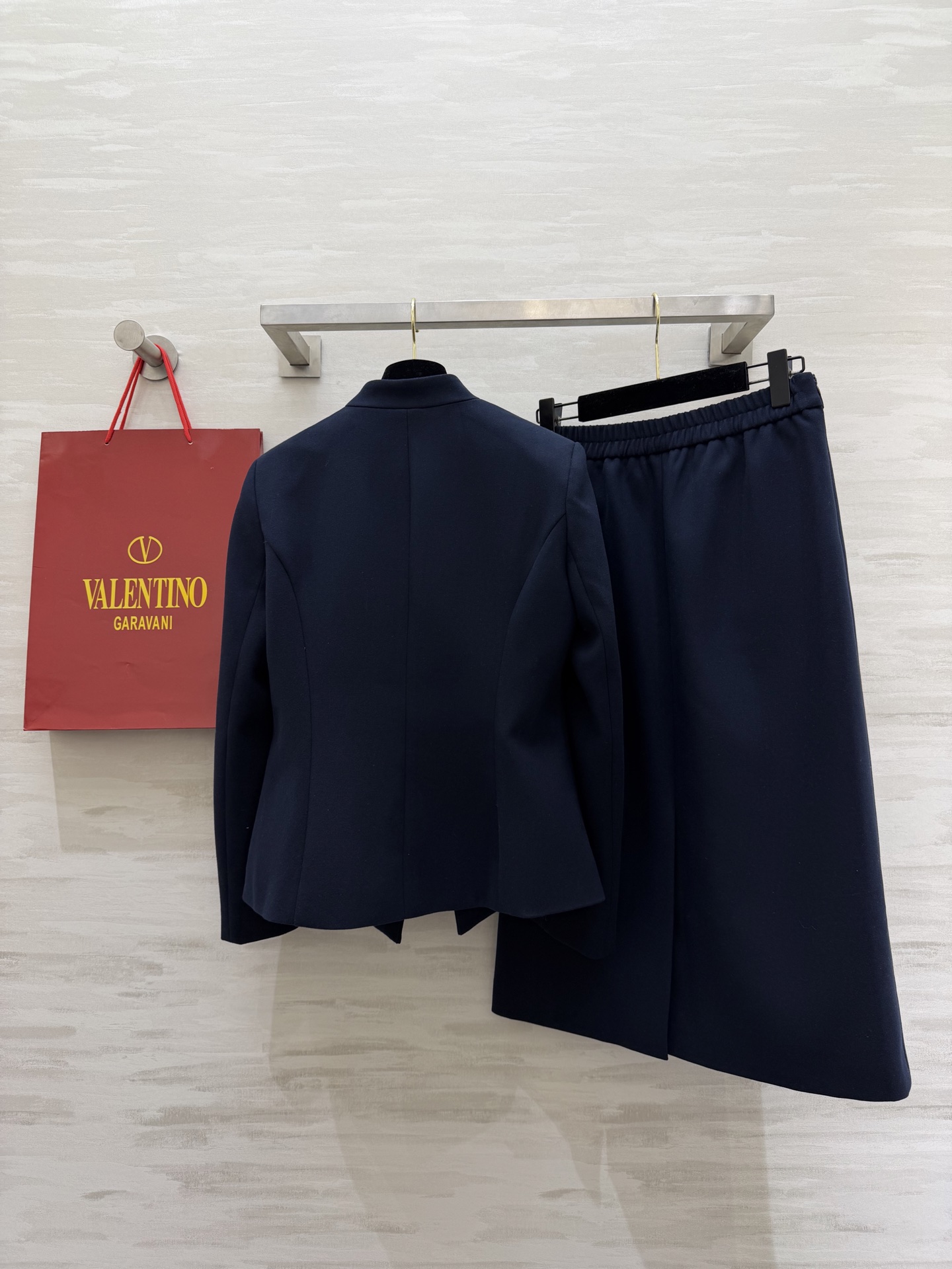 #Valentin♡²⁶新款 立领千金名媛风套装 立领+蝴蝶结纽扣设计 精致又高级 深蓝色调超显气质 外