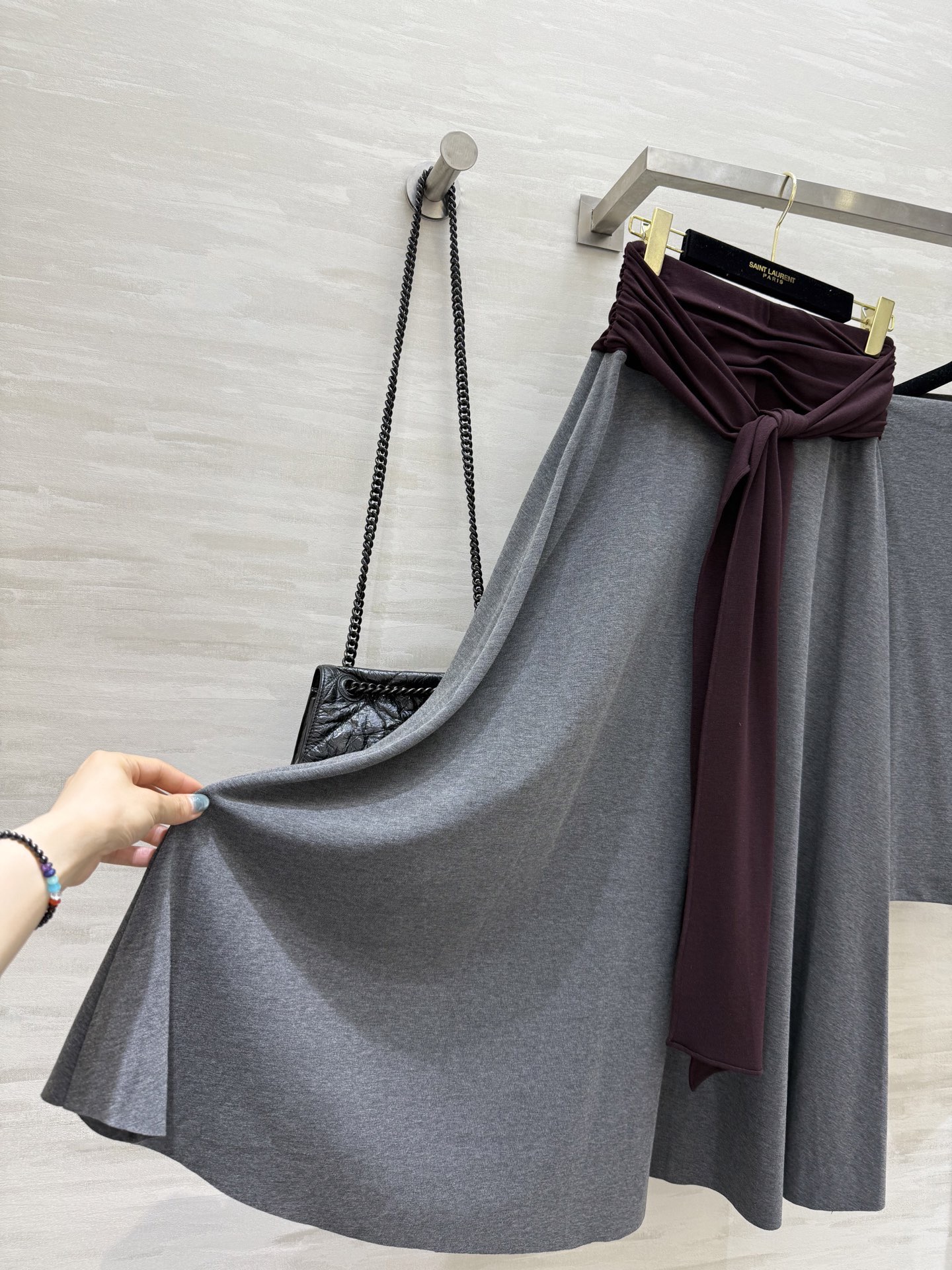 #Loew♡新款 设计感套装 时髦精必入 高品质 现货首发size：S/M/L/XL（M码肩宽：38，胸