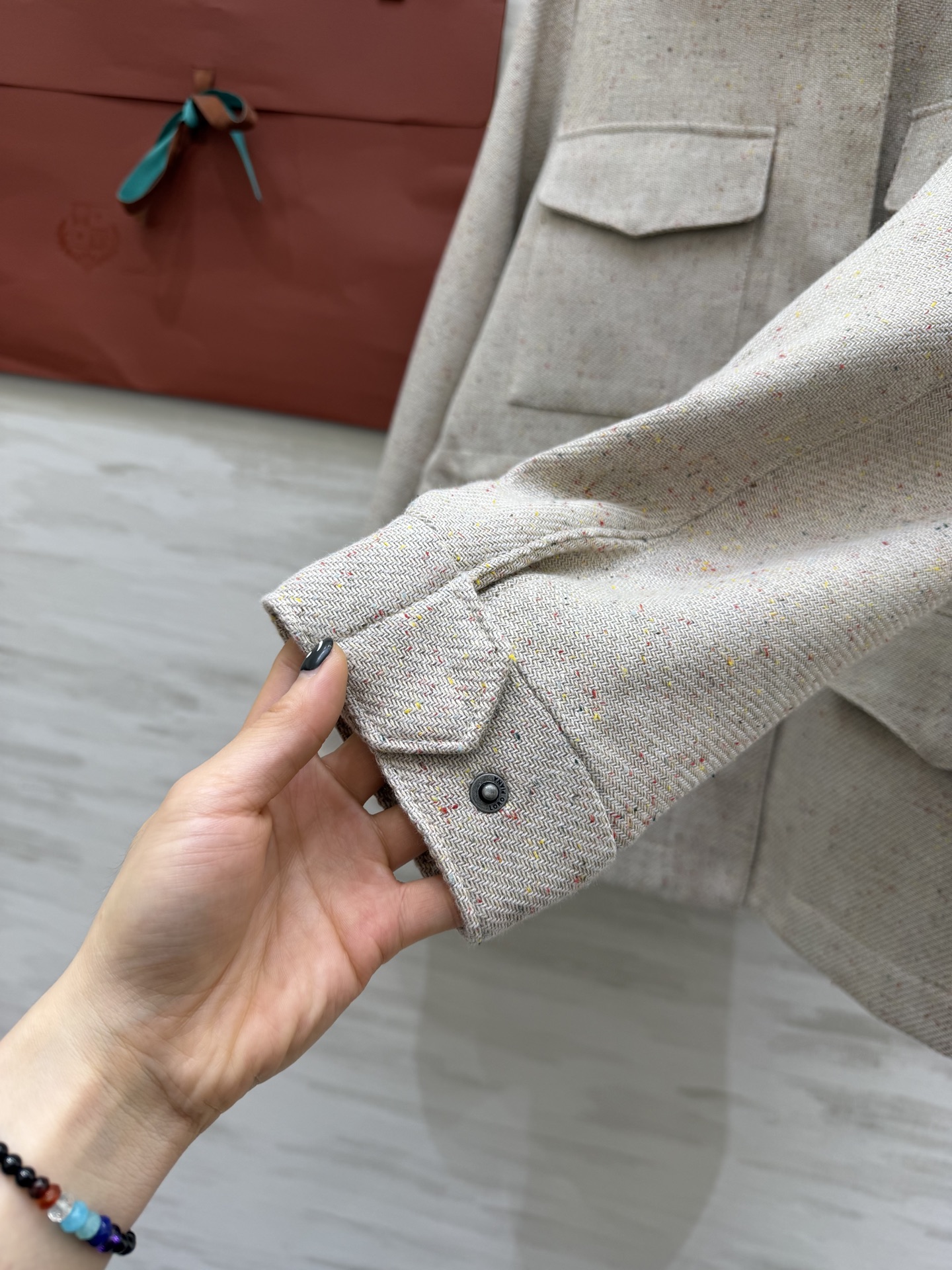 #Loro Pian♡²⁶新款 松弛老钱风连帽外套 采用高品质羊毛混纺面料 柔软亲肤 立领+可拆卸连帽设