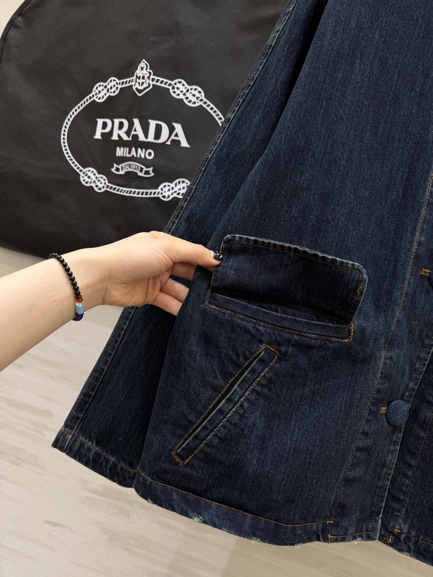 #Prad♡²⁶新款 复古甜心风牛仔外套 高品质定制 现货首发size：S/M/L（s码肩宽：50，胸围