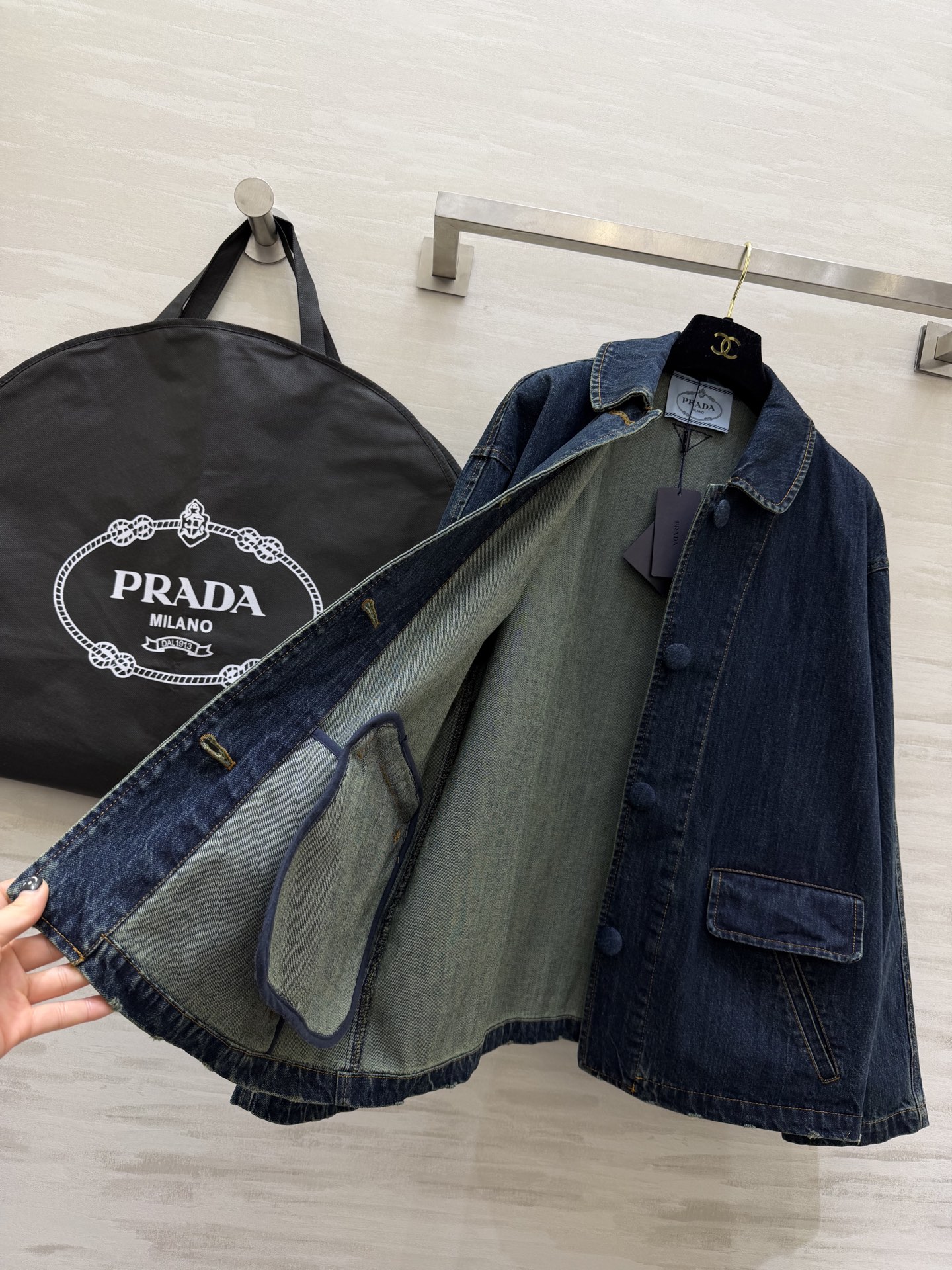 #Prad♡²⁶新款 复古甜心风牛仔外套 高品质定制 现货首发size：S/M/L（s码肩宽：50，胸围