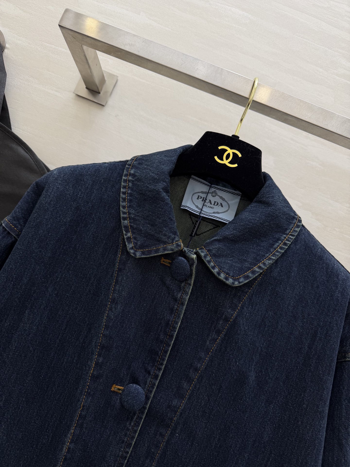 #Prad♡²⁶新款 复古甜心风牛仔外套 高品质定制 现货首发size：S/M/L（s码肩宽：50，胸围