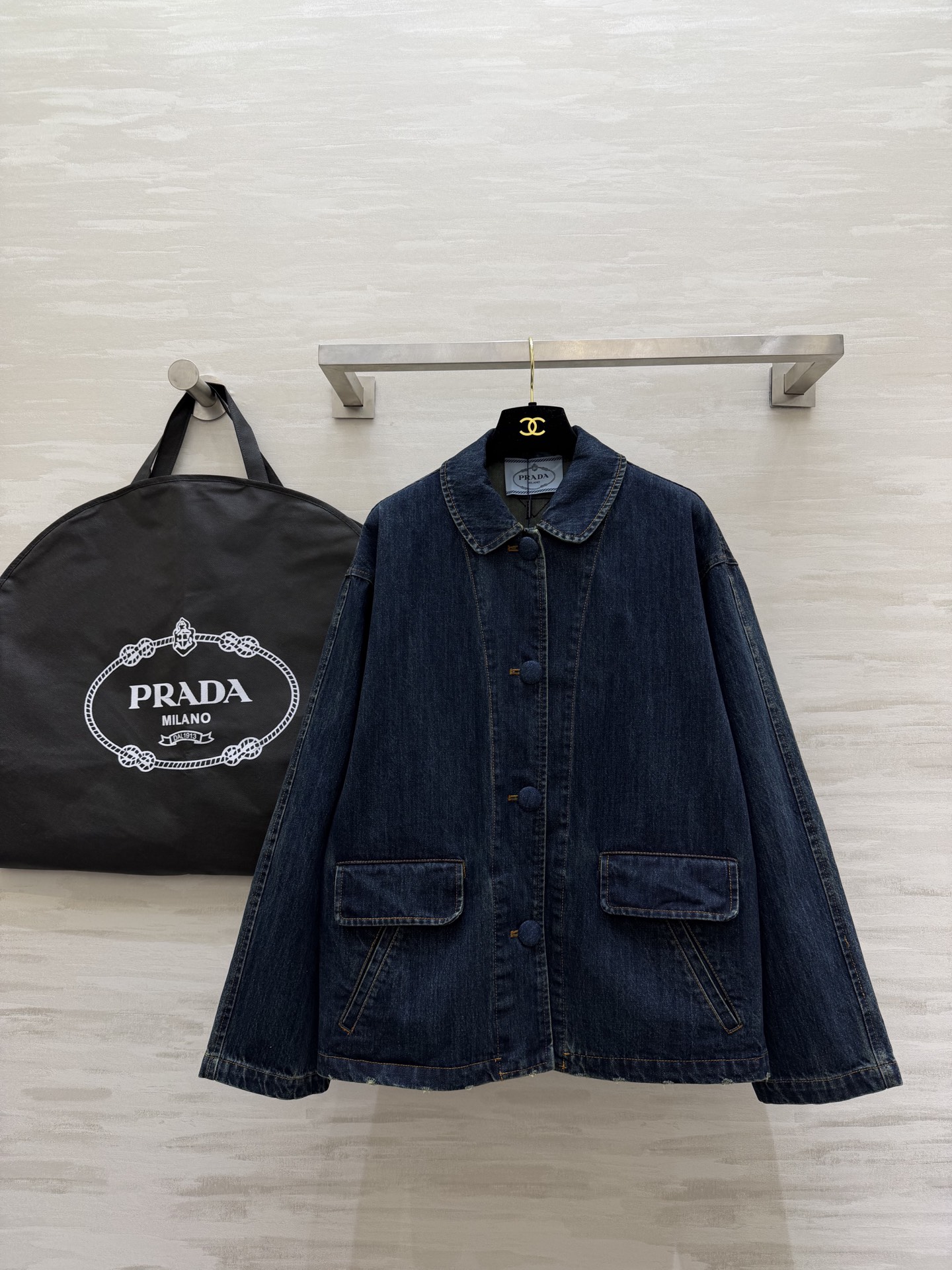 #Prad♡²⁶新款 复古甜心风牛仔外套 高品质定制 现货首发size：S/M/L（s码肩宽：50，胸围