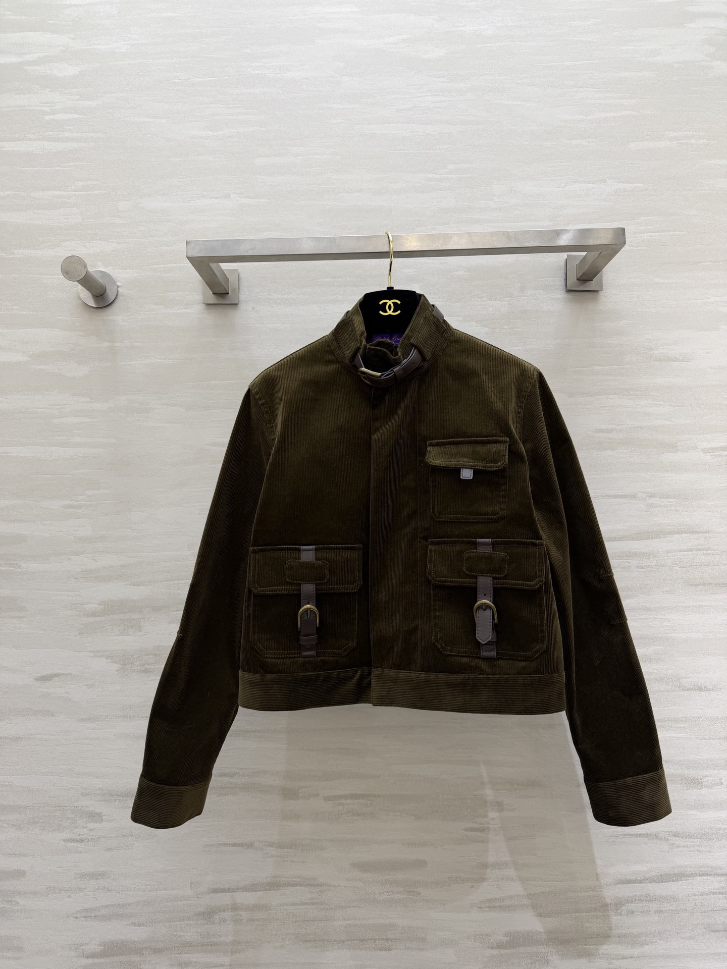 Ralph Lauren紫标系列 灯芯绒夹克外套 定制复古橄榄绿灯芯绒面料 深棕色羊皮带装饰细节满分 定