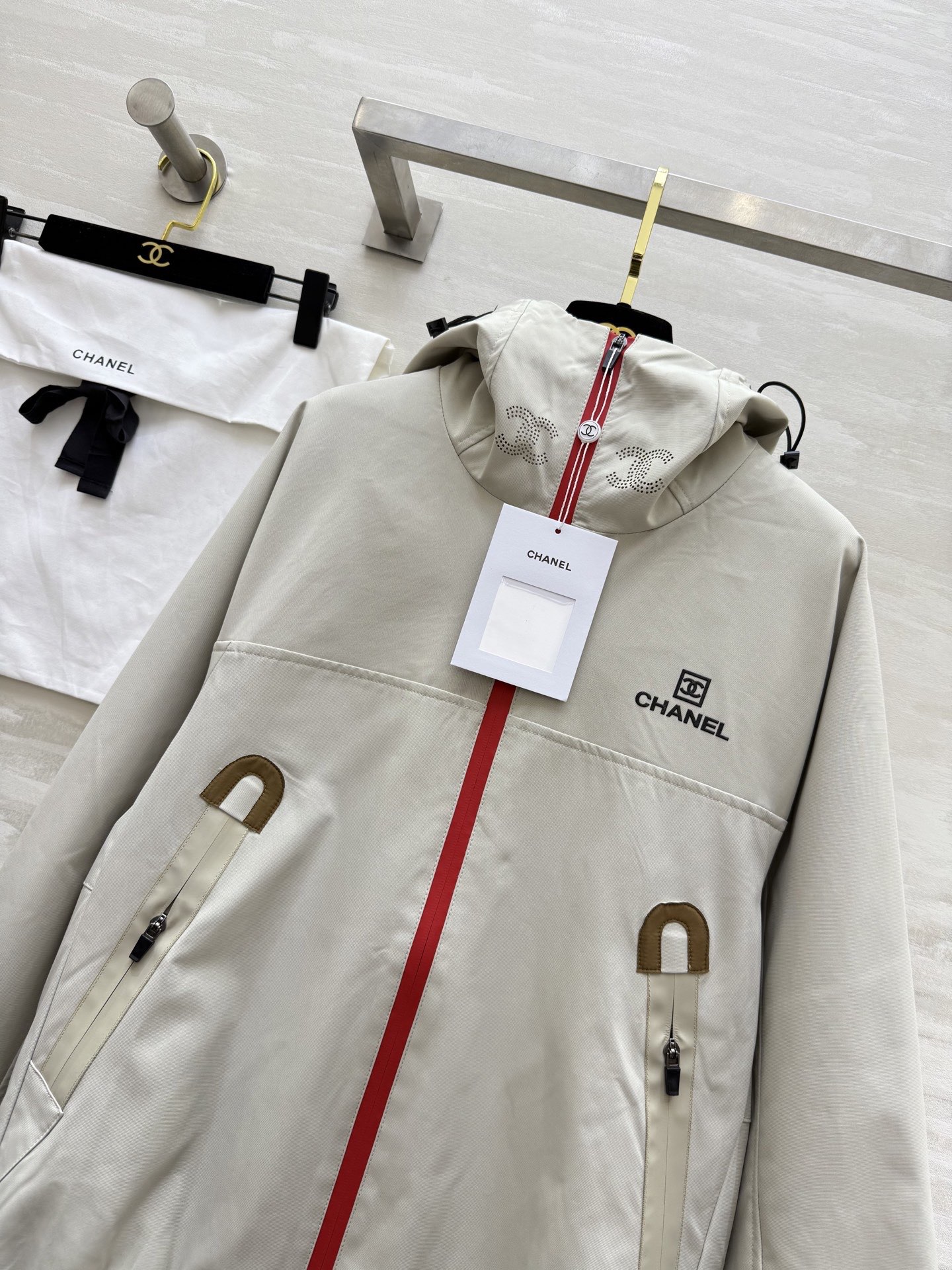 #Chane♡新款 中古系列 连帽冲锋衣外套 高品质定制 现货首发size：36/38/40（36码胸围