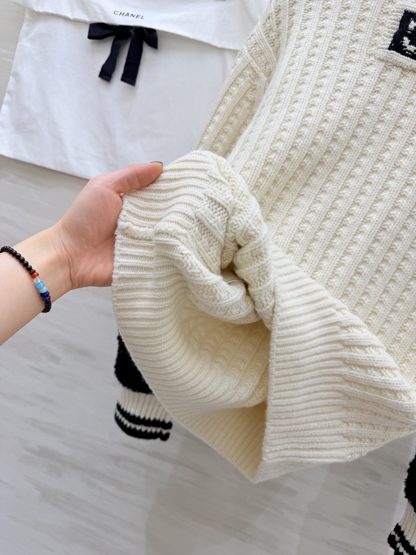 #Chane♡滑雪系列 圆领套头长袖毛衣 王一博同款 原版开发 高品质定制 现货供应size：36/38