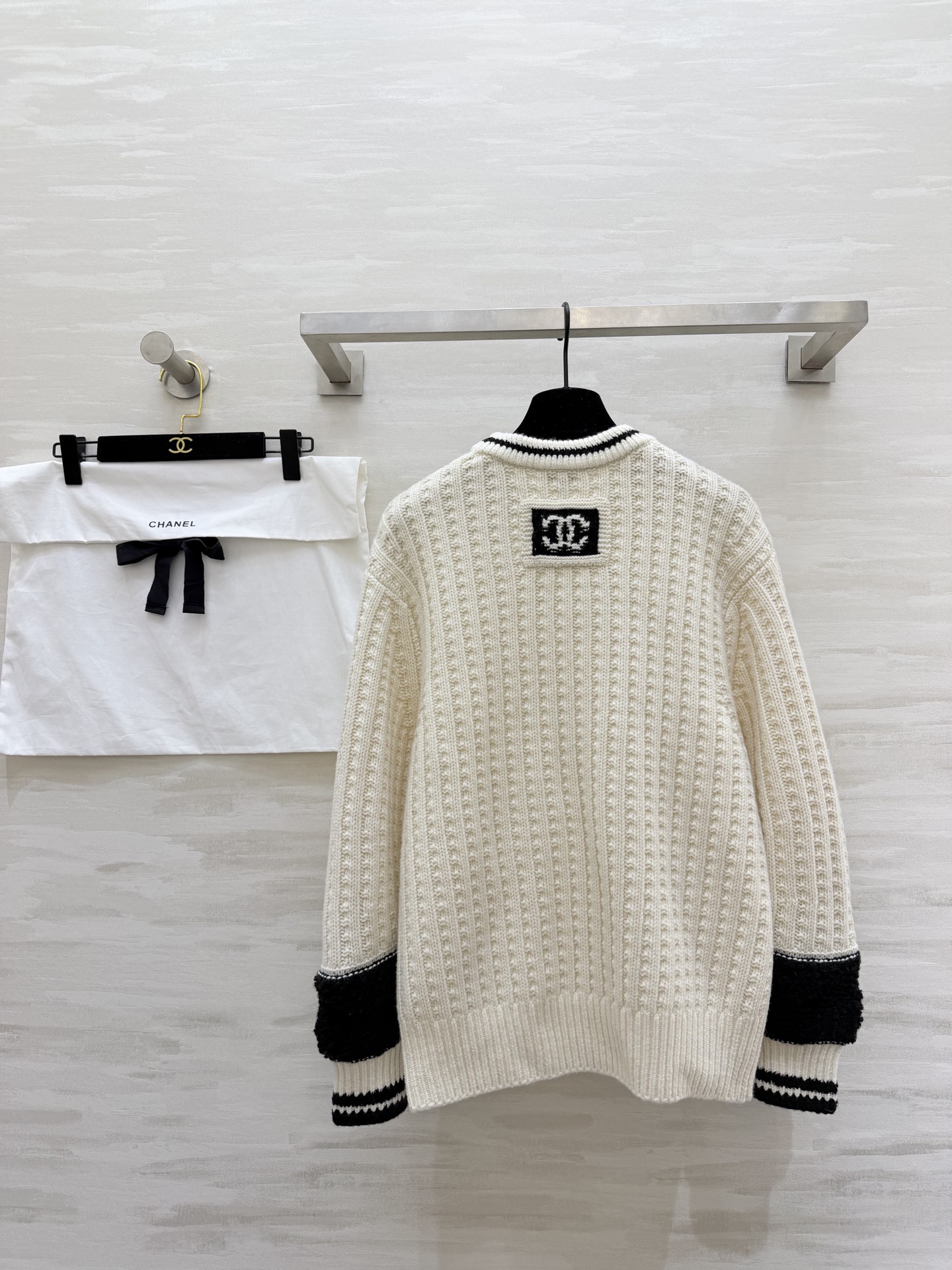 #Chane♡滑雪系列 圆领套头长袖毛衣 王一博同款 原版开发 高品质定制 现货供应size：36/38