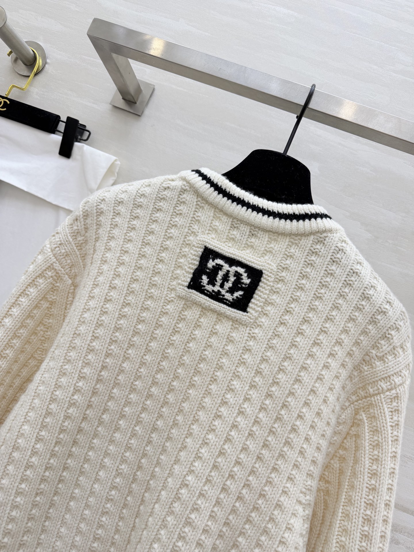 #Chane♡滑雪系列 圆领套头长袖毛衣 王一博同款 原版开发 高品质定制 现货供应size：36/38