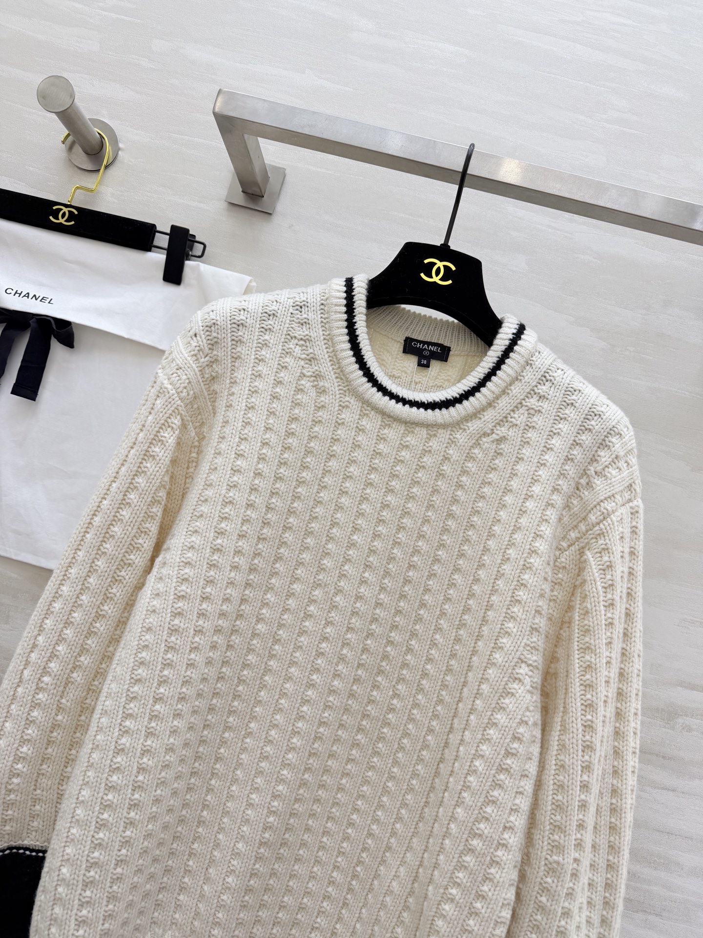 #Chane♡滑雪系列 圆领套头长袖毛衣 王一博同款 原版开发 高品质定制 现货供应size：36/38