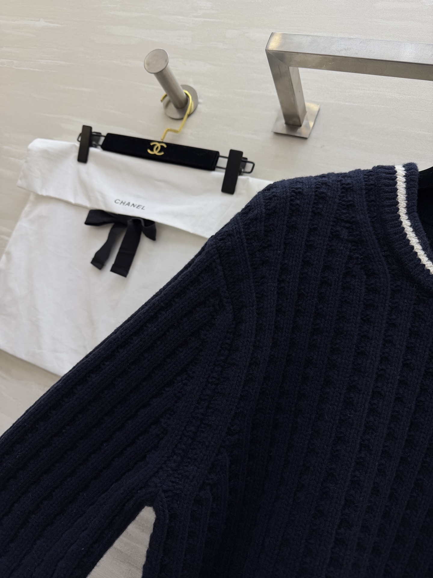 #Chane♡滑雪系列 圆领套头长袖毛衣 王一博同款 原版开发 高品质定制 现货供应size：36/38