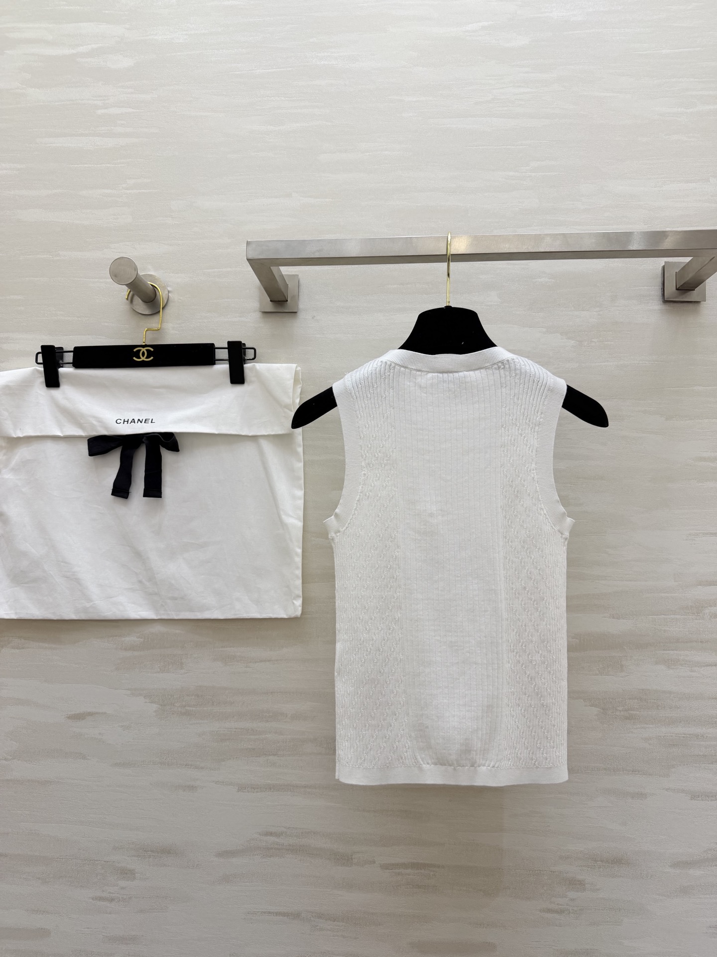 #Chane♡²⁶C 立体山茶花刺绣背心 原版开发 高品质定制 现货首发size：36/38/40（）