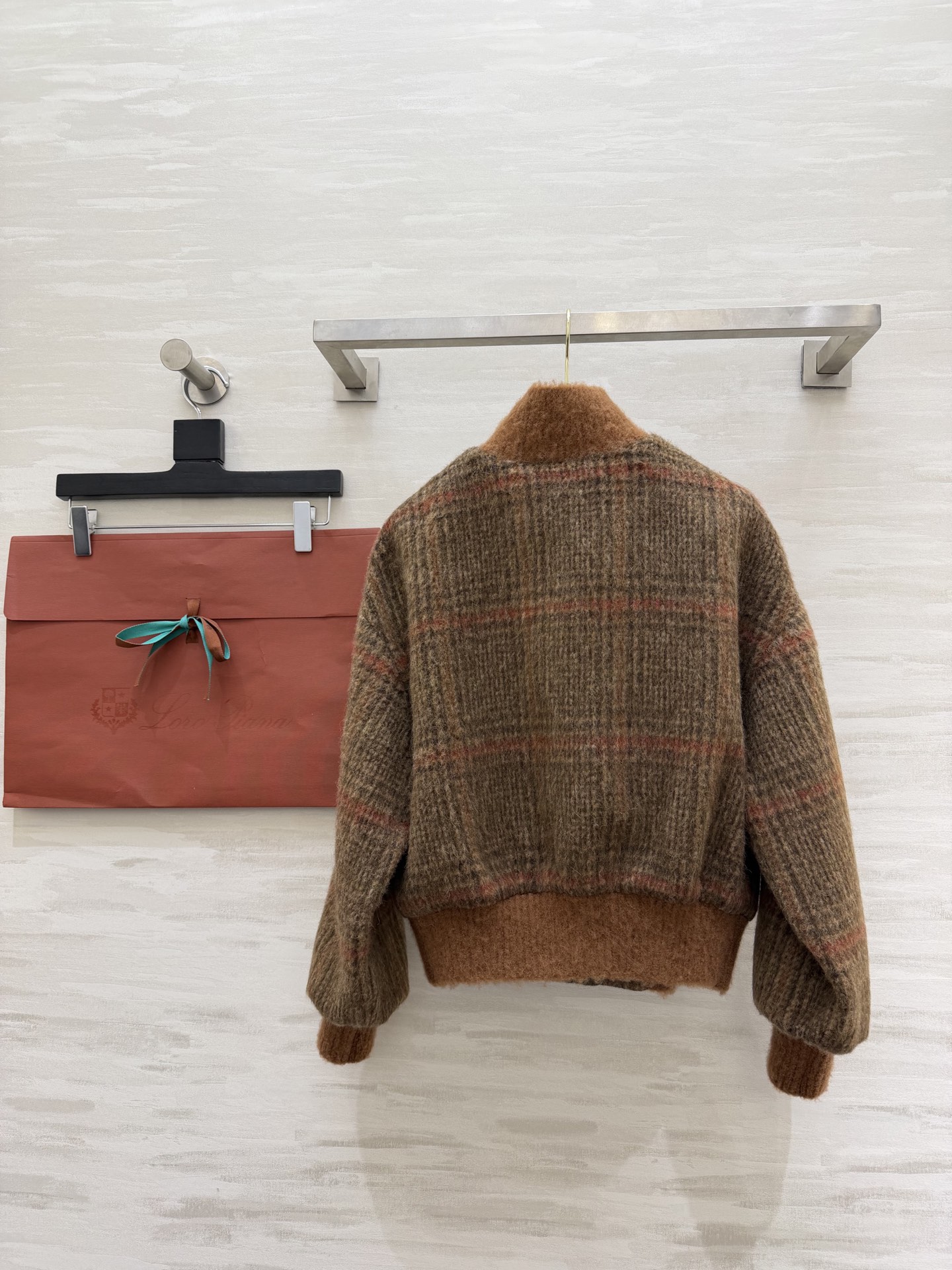 #Loro Pian♡超绝的拉毛感夹克 原版定制 内里真丝 高品质 现货首发size：36/38/40（