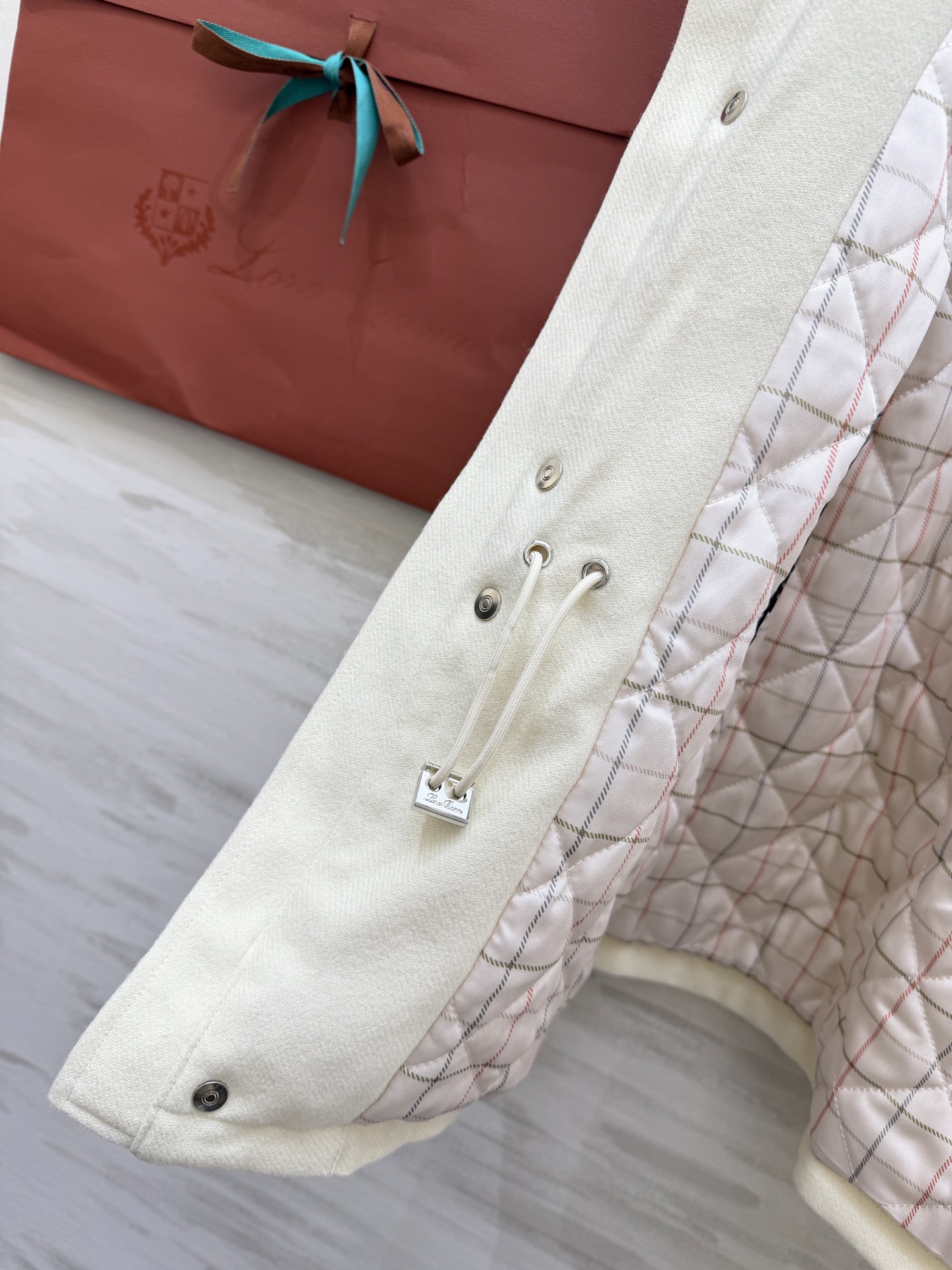 #Loro Pian♡²⁶Icer羊绒混纺夹克外套 低调高级 立领+拉链设计简约实用 兼具功能与时尚感✨