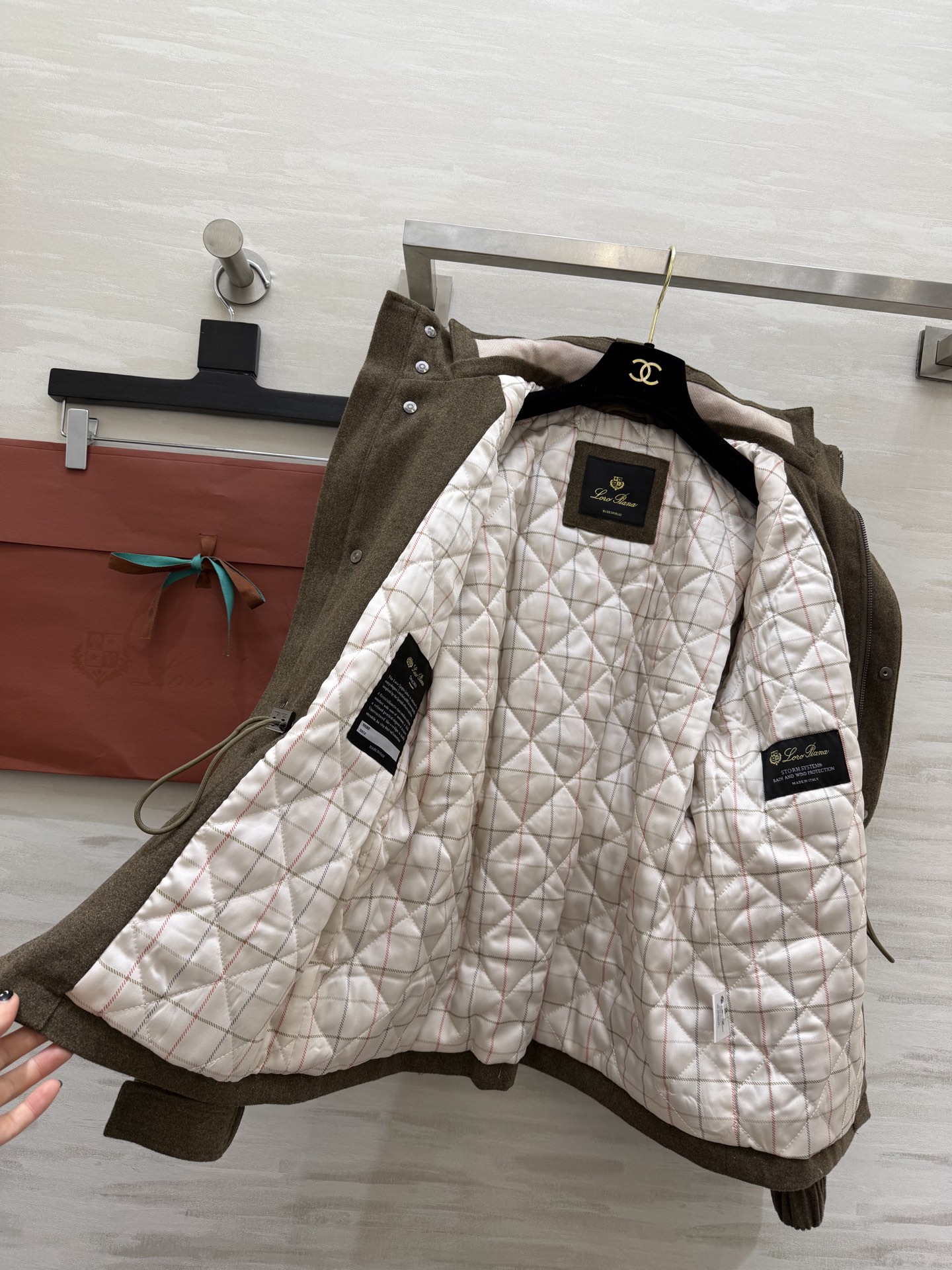 #Loro Pian♡²⁶Icer羊绒混纺夹克外套 低调高级 立领+拉链设计简约实用 兼具功能与时尚感✨