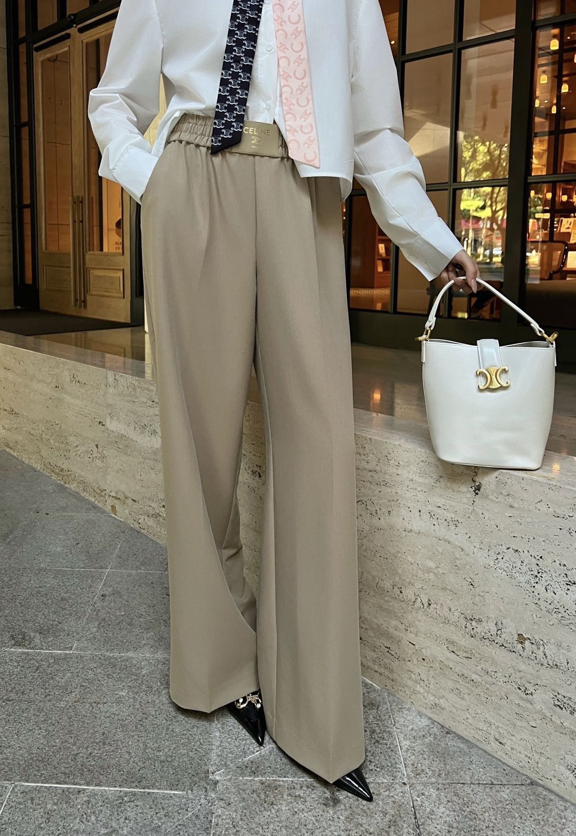 NO:720115,,,19860909,,,Women's clothing