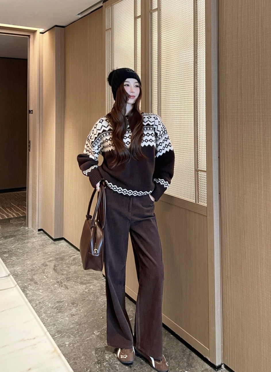 NO:731105,,,19860909,,,Women's clothing