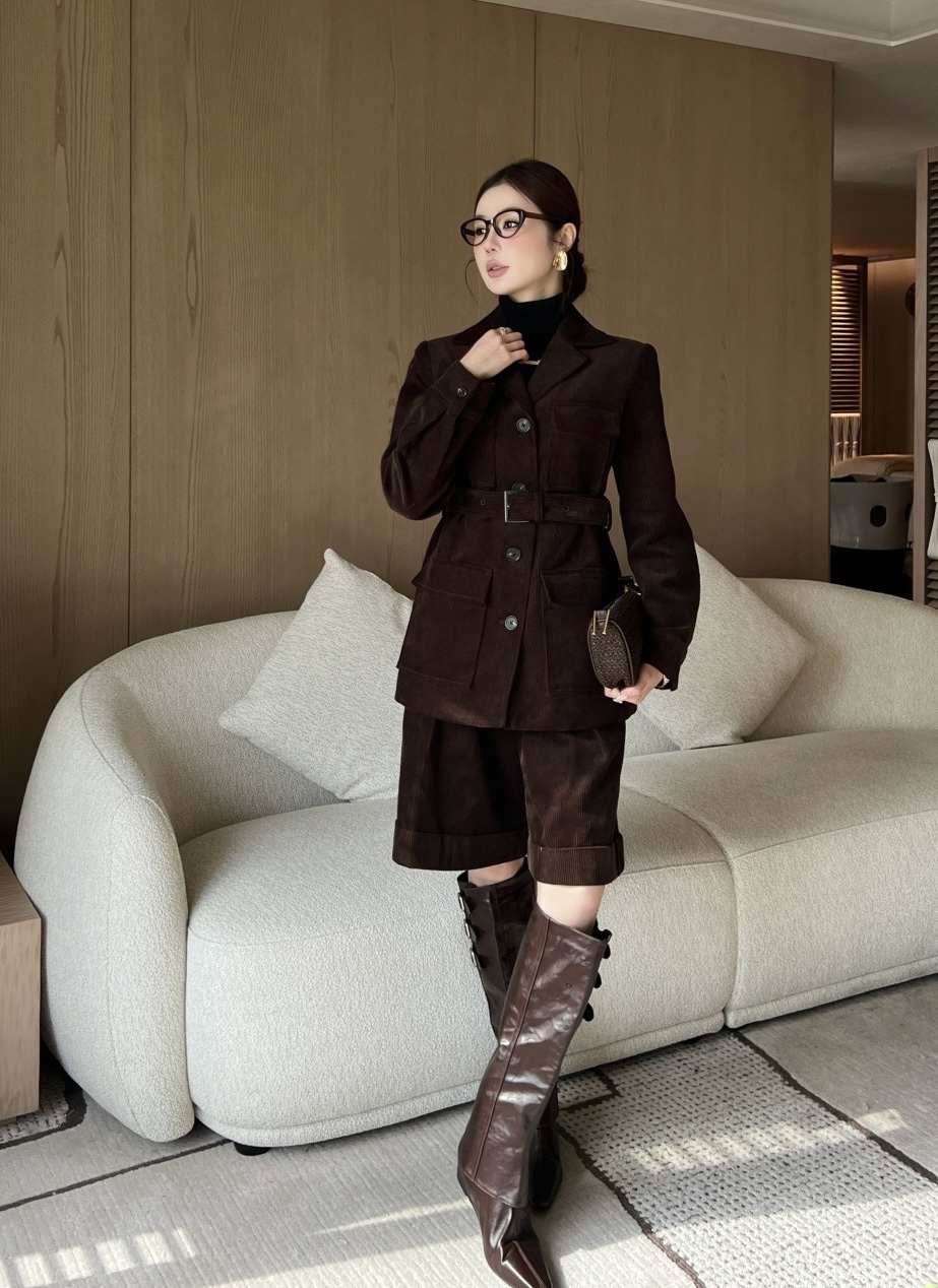 NO:731095,,,19860909,,,Women's clothing