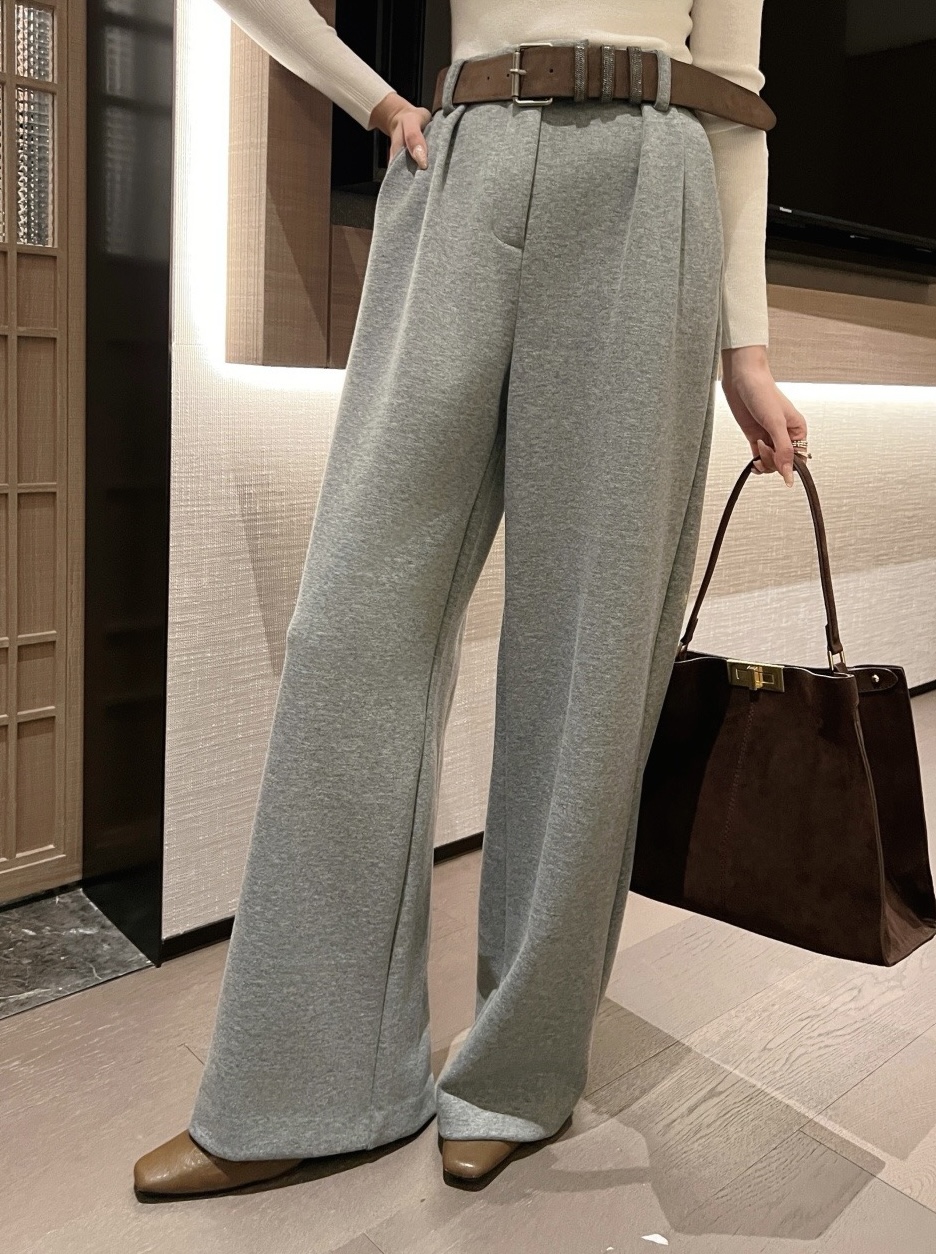 NO:731063,,,19860909,,,Women's clothing