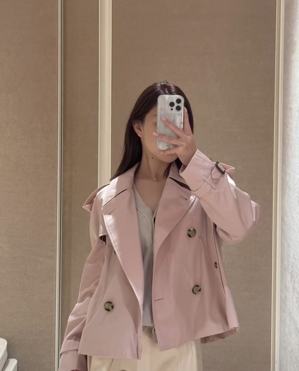 NO:731867,,,19860909,,,Women's clothing