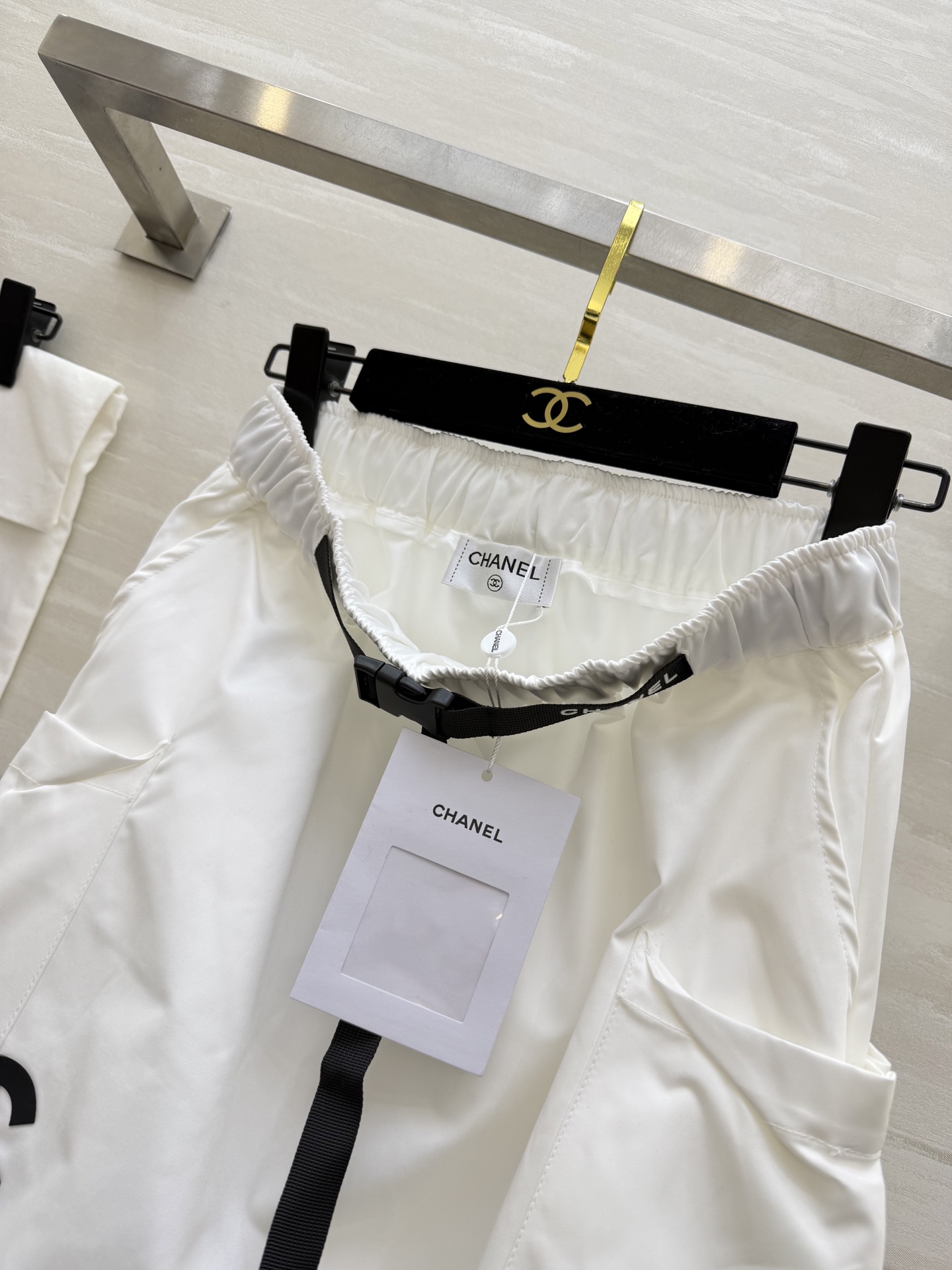 #Chane♡中古系列 双口袋小半裙 裙身下摆可抽绳设计 弹力收腰显瘦 高品质 现货首发size：36/