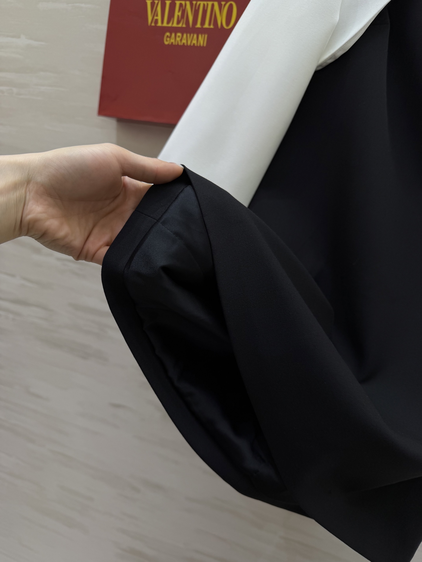 #Valentin♡²⁶拼色连衣裙 领口大蝴蝶结设计优雅又复古✨ 剪裁修身 七分袖设计 春夏穿超合适！配