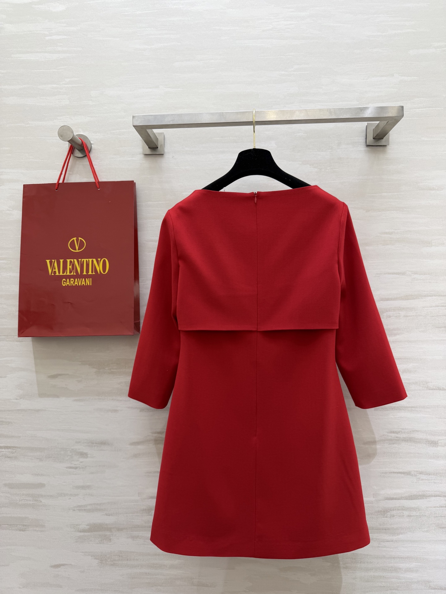 #Valentin♡²⁶蝴蝶结连衣裙 领口大蝴蝶结设计优雅又复古✨ 剪裁修身 七分袖设计 春夏穿超合适！