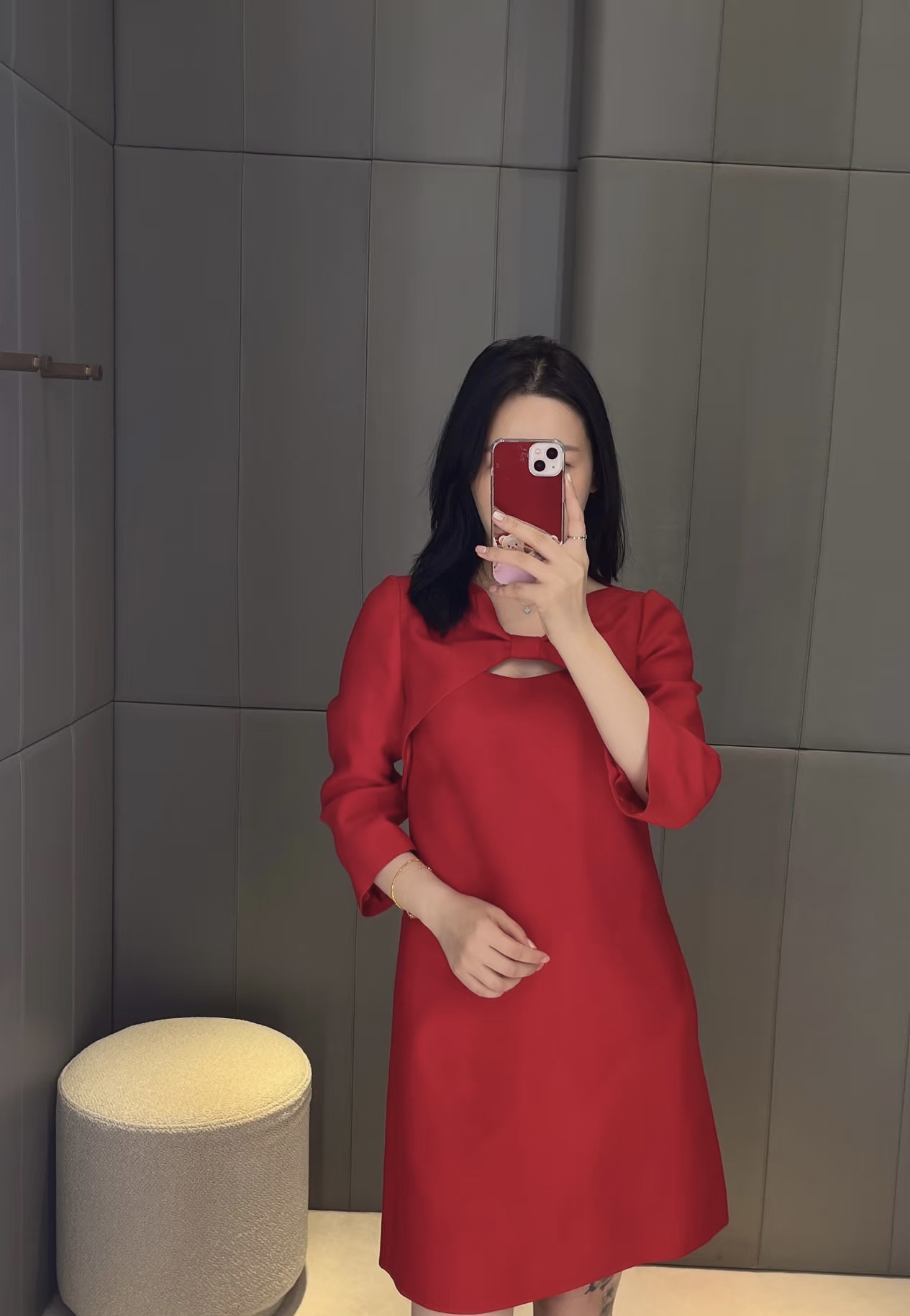 NO:733921,,,19860909,,,Women's clothing