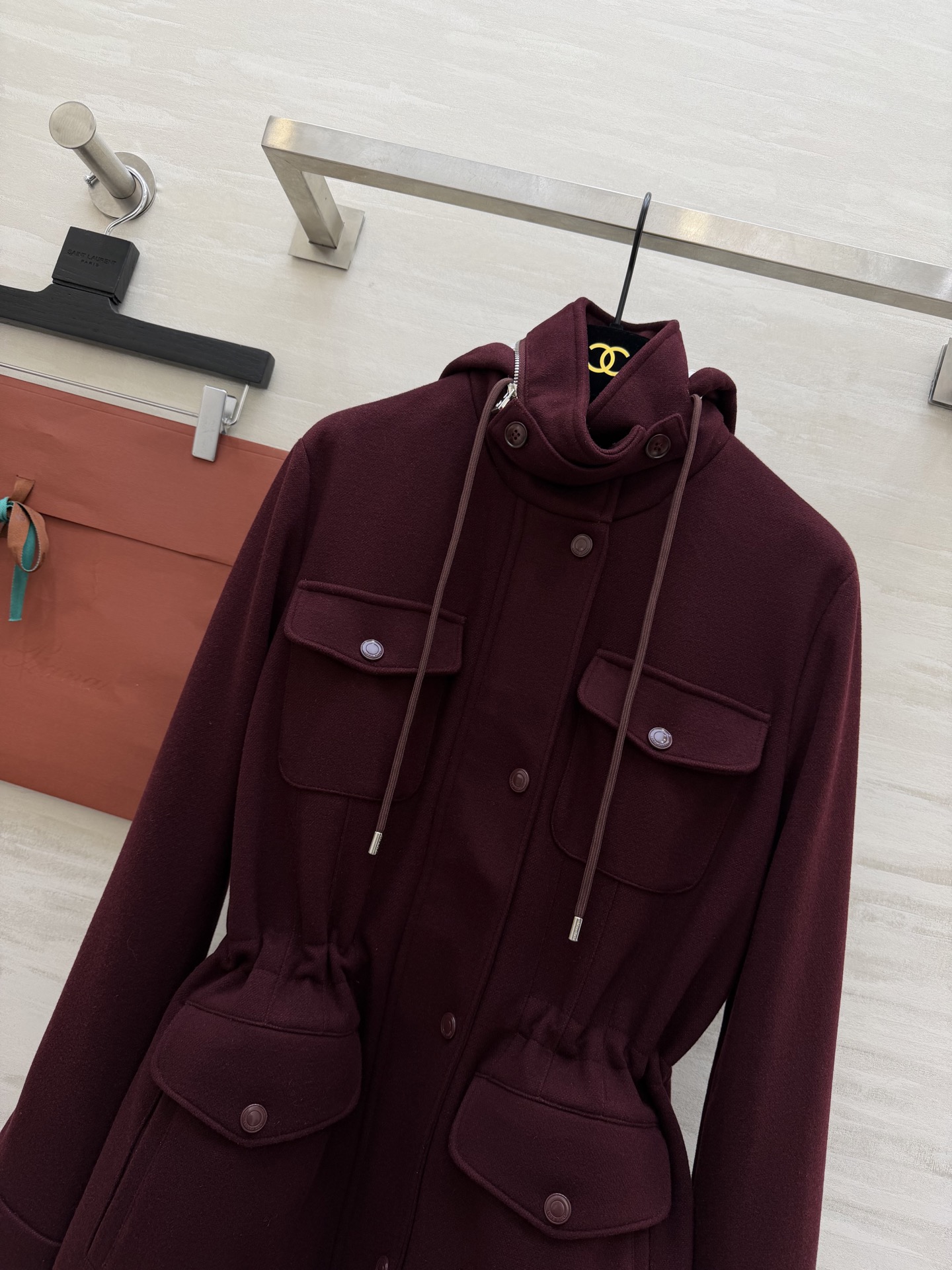 #Loro Pian♡²⁶早春新款 连帽抽绳收腰外套 高品质定制 现货首发size：S/M/L（s码胸围