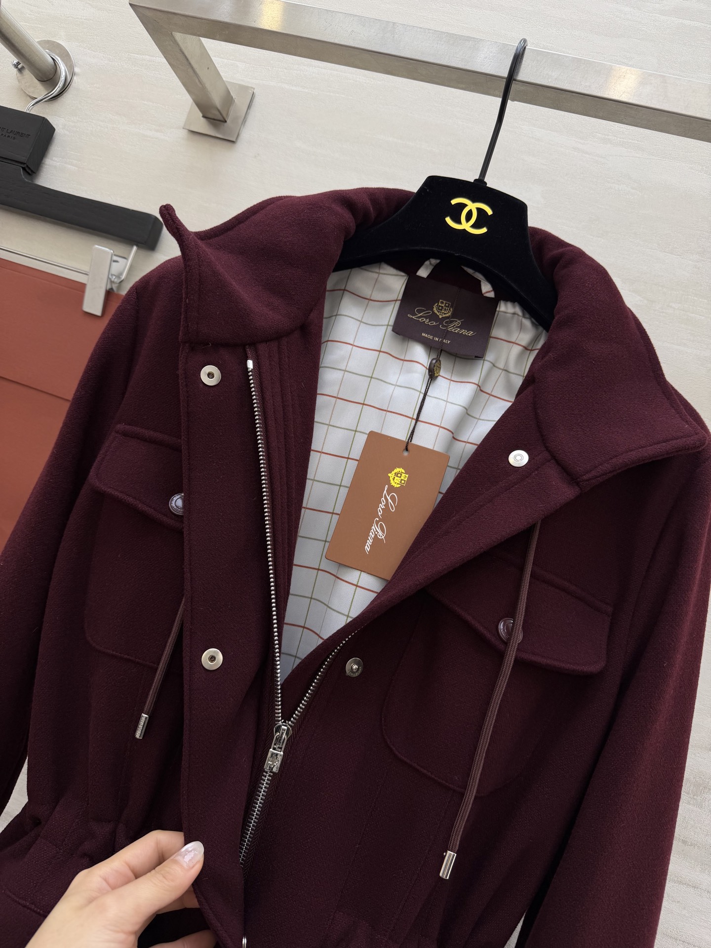 #Loro Pian♡²⁶早春新款 连帽抽绳收腰外套 高品质定制 现货首发size：S/M/L（s码胸围