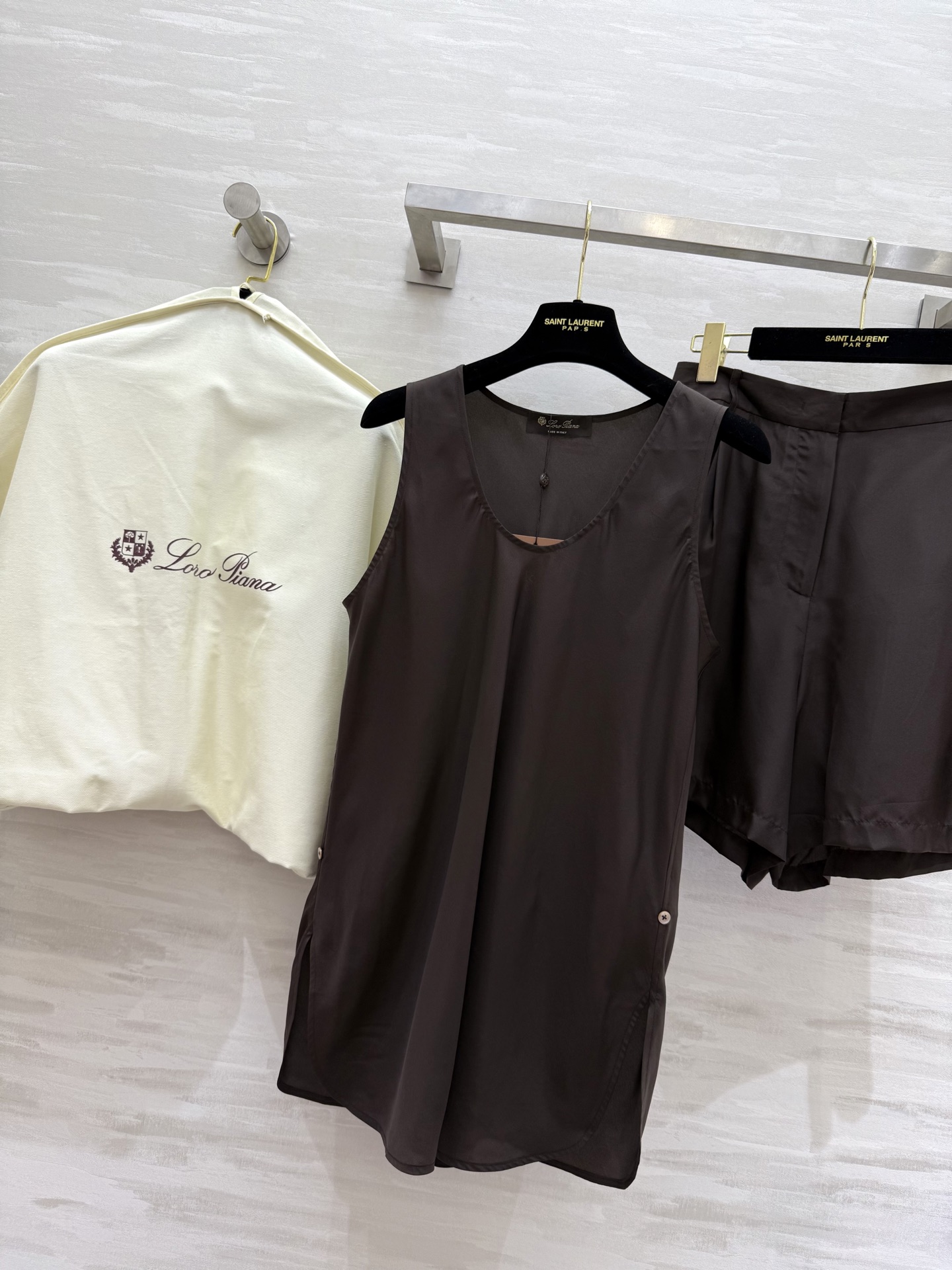 #LoroPian♡²⁶春夏新款 重磅真丝套装 高品质定制 现货首发size：S/M/L（M码胸围：92