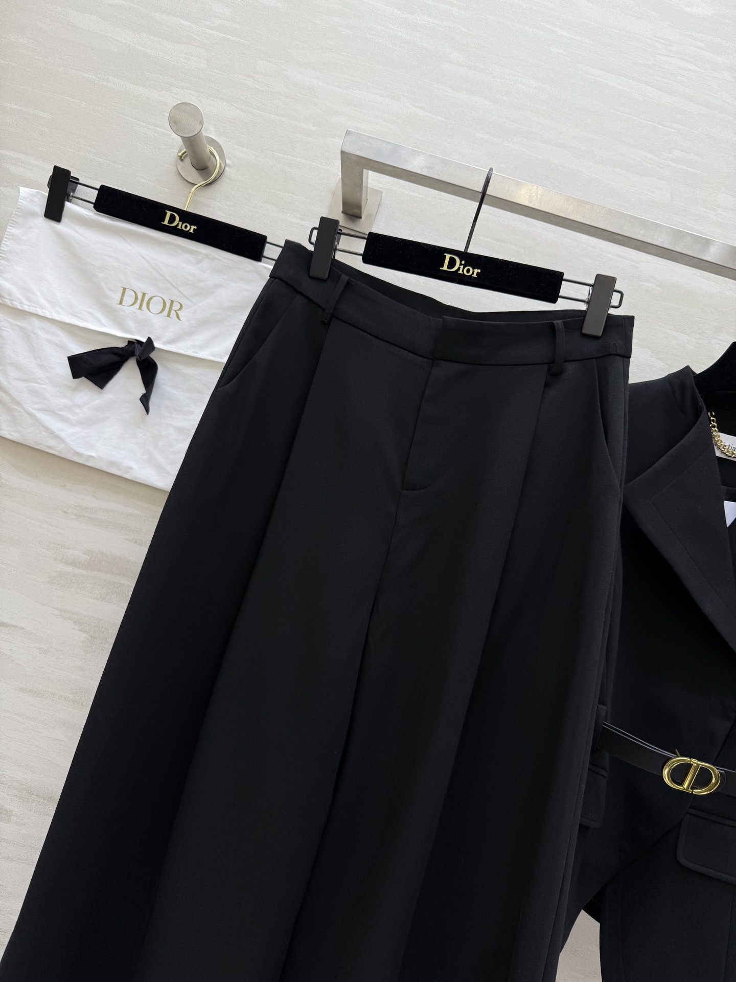 #DIO♡²⁶新款 马甲套装裤 腰部腰带设计完美拉长身材比例 立体剪裁廓形大摆裤超级大气时髦 高品质定制