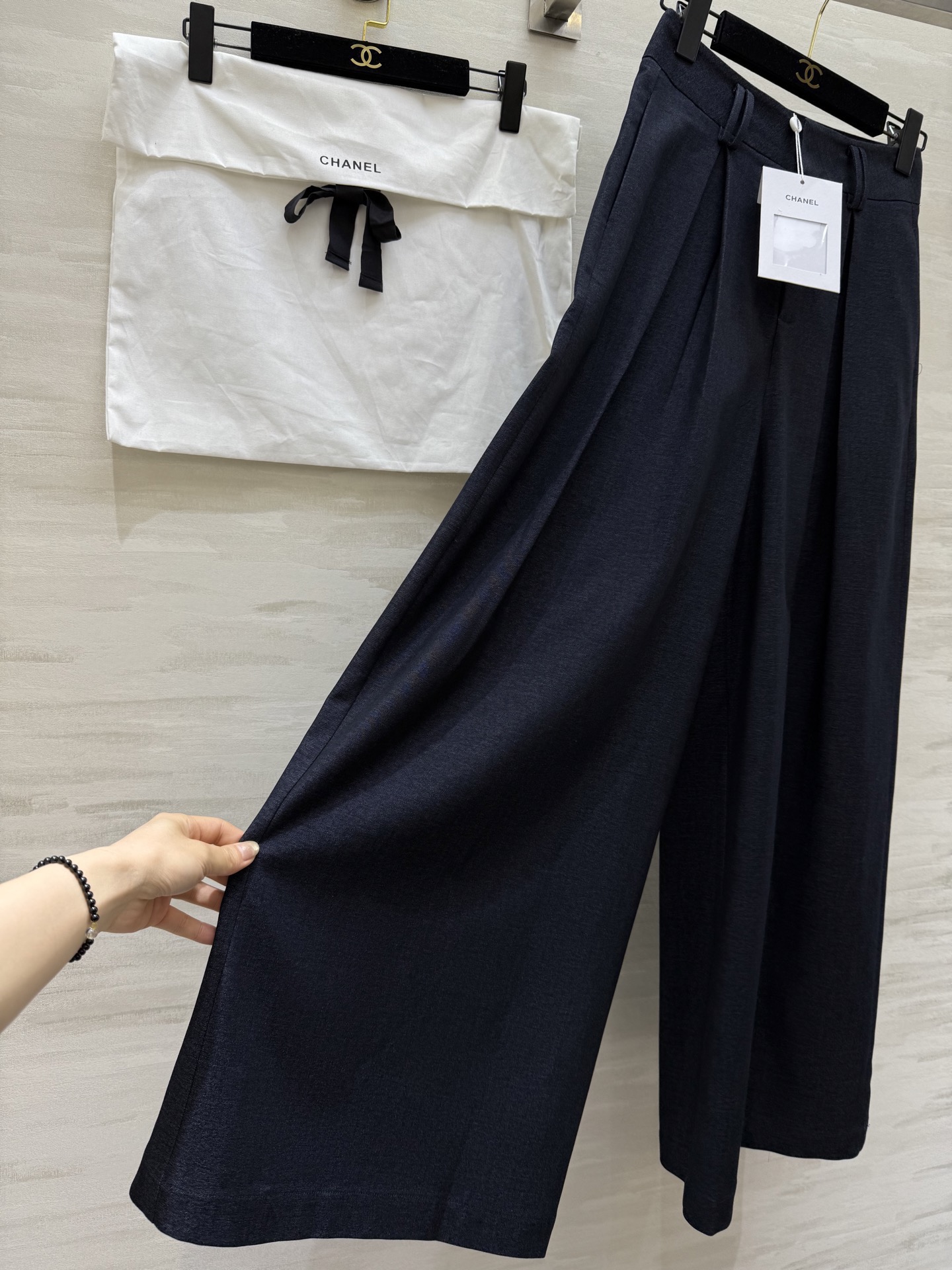 #Chane♡无敌爆品 万年长青款 直筒大摆长裤 裤型非常正 超级时髦高级显瘦 客户🔟拿🔟补 超级百搭单