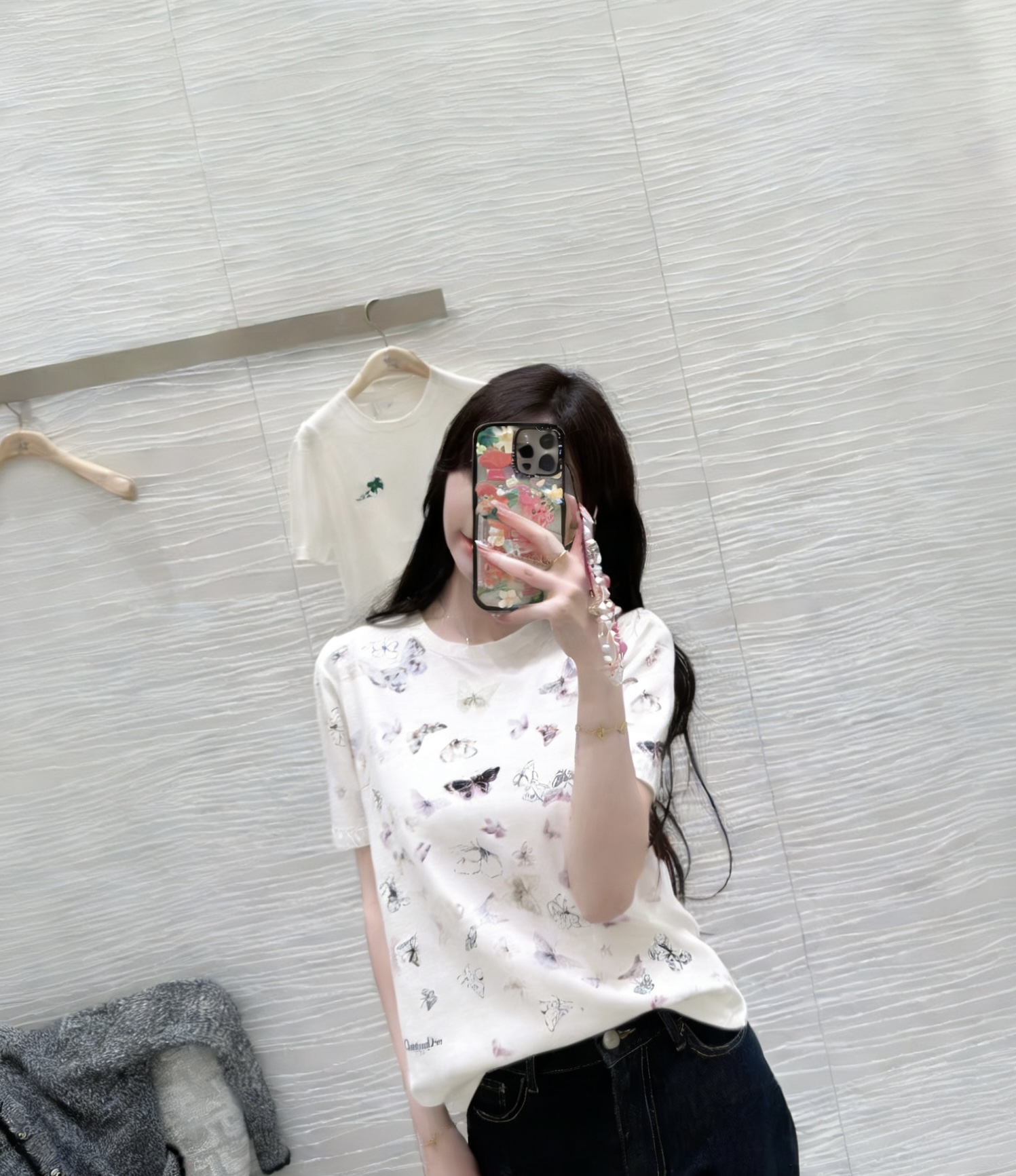 #Dio♡²⁶春夏新款 蝴蝶印花T恤 选用柔软纯棉面料透气舒适 夏天穿超合适！白色底色配蝴蝶印花清新又优
