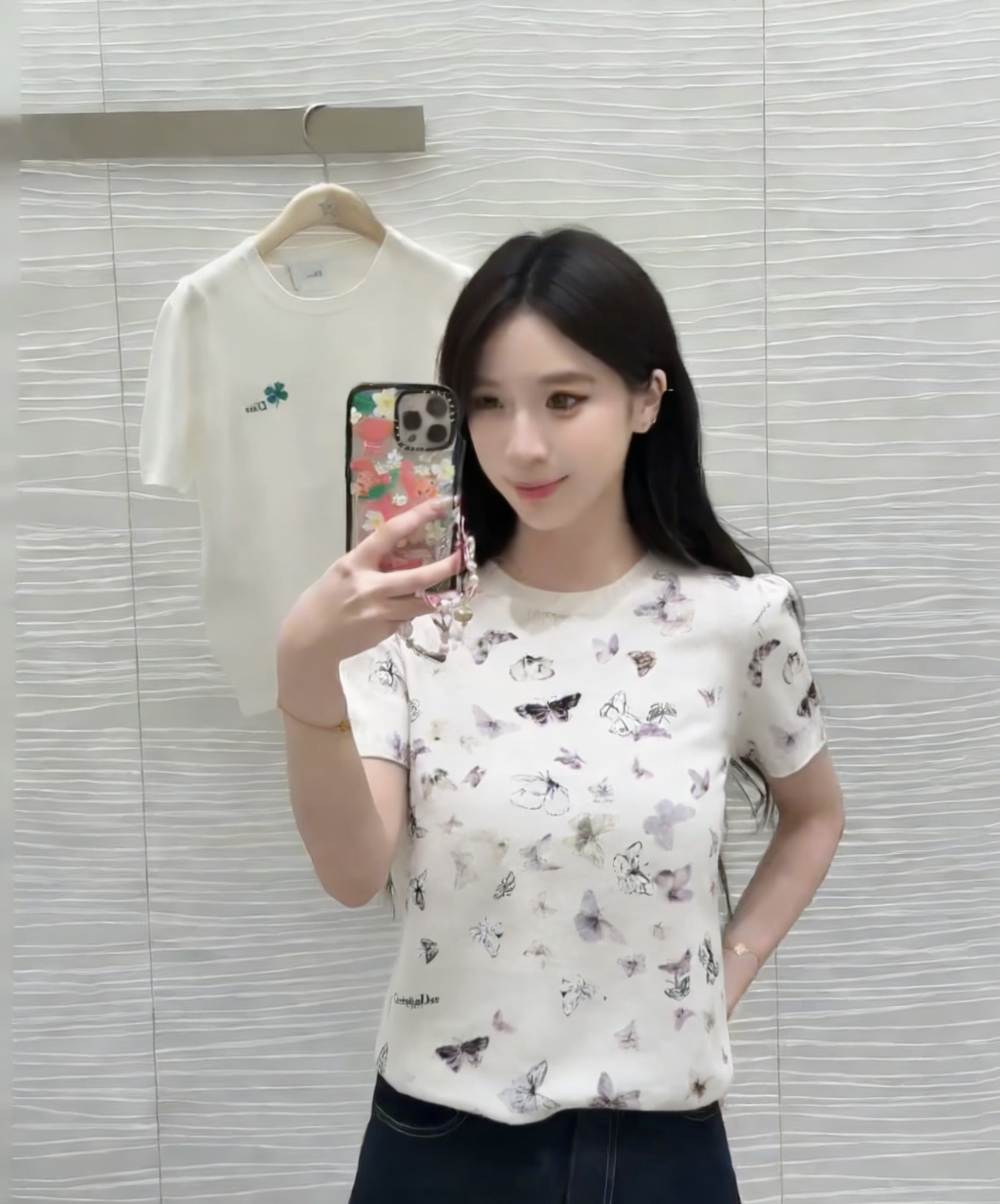 #Dio♡²⁶春夏新款 蝴蝶印花T恤 选用柔软纯棉面料透气舒适 夏天穿超合适！白色底色配蝴蝶印花清新又优