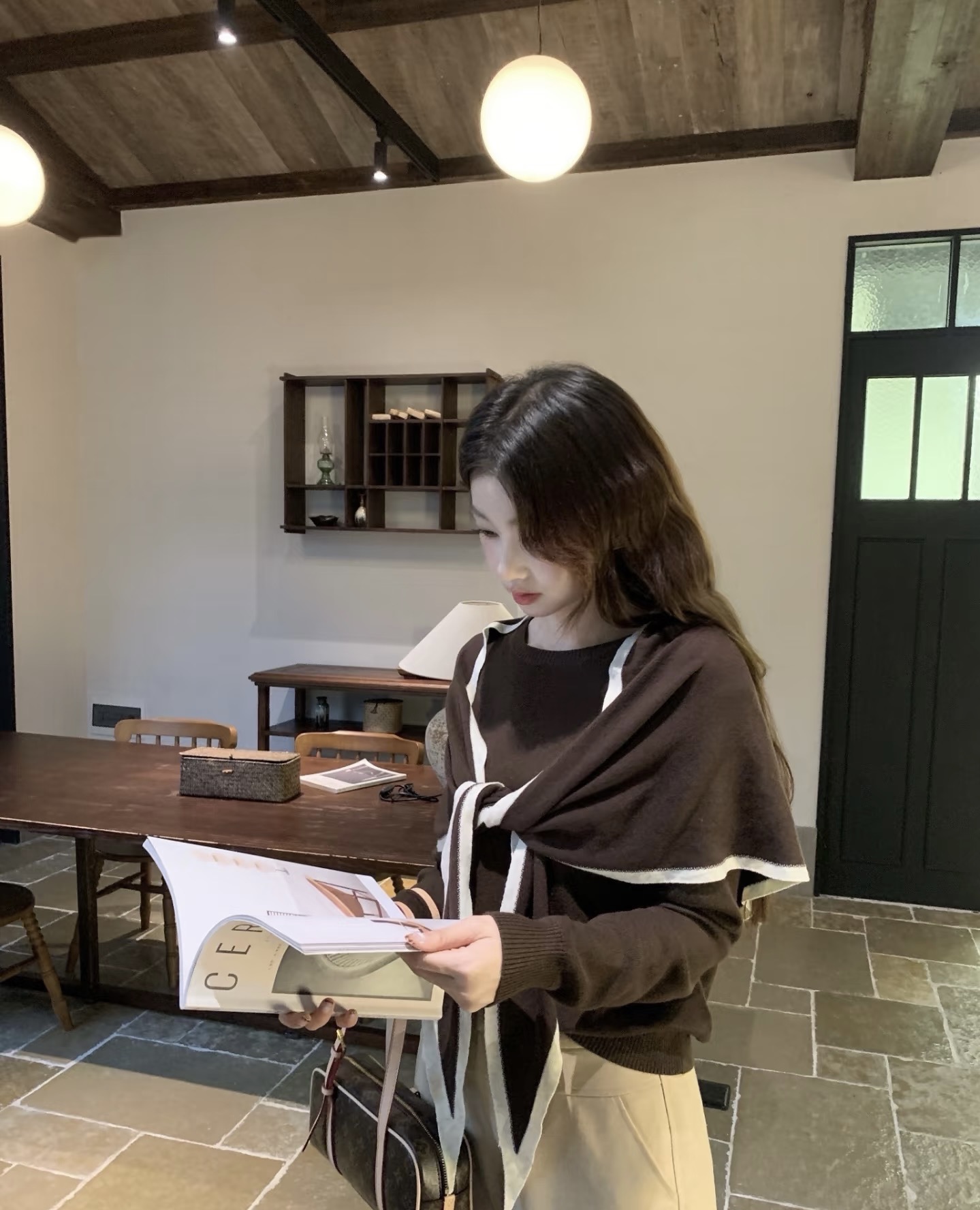 NO:734793,,,19860909,,,Women's clothing