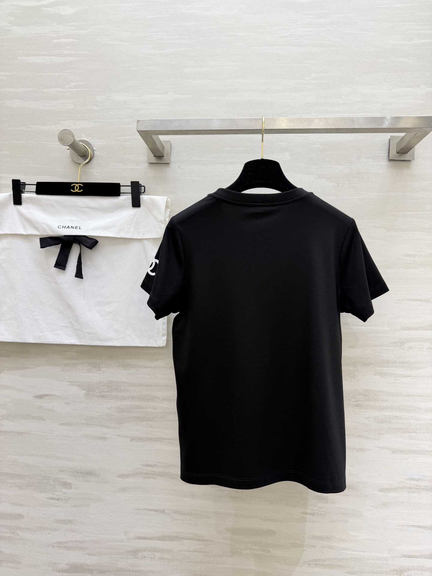 ✨Chane♡²⁶春夏新款 字母T恤｜把艺术感穿在身上✨「The sevenseas friends」字