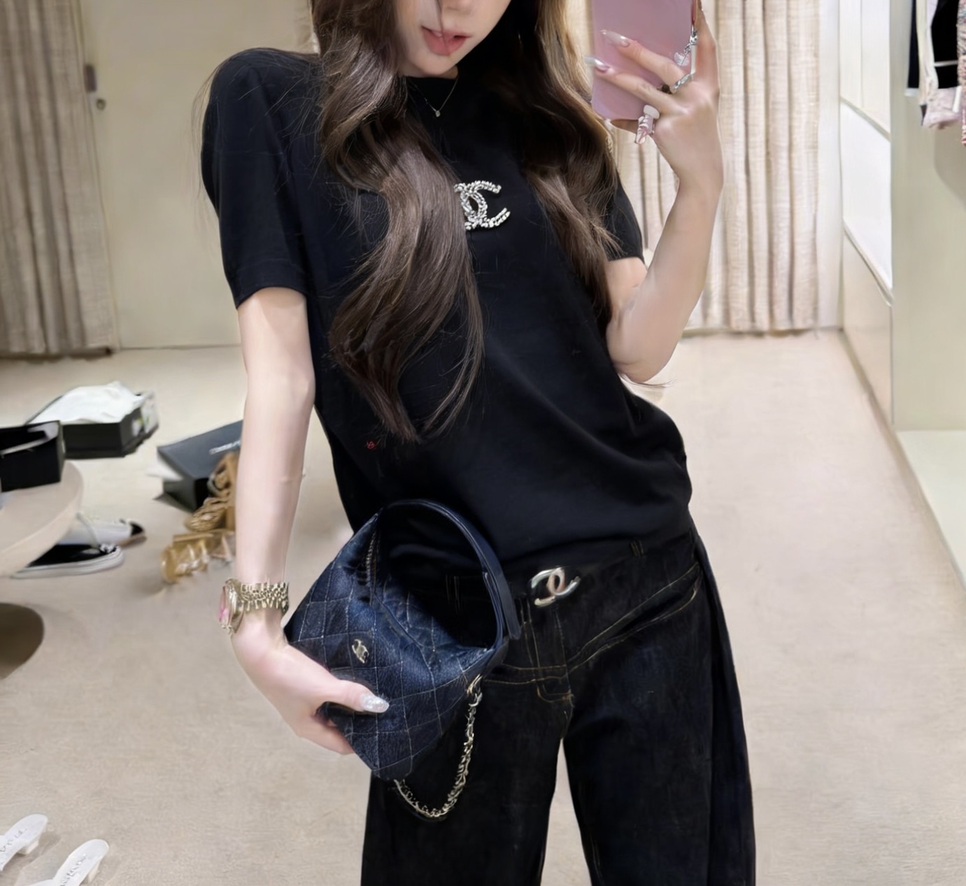 #Chane♡²⁶春夏新款 双C重工钉珠短袖T恤 把优雅穿成日常✨ 施华洛世奇钻双C标 极简版型自带松弛