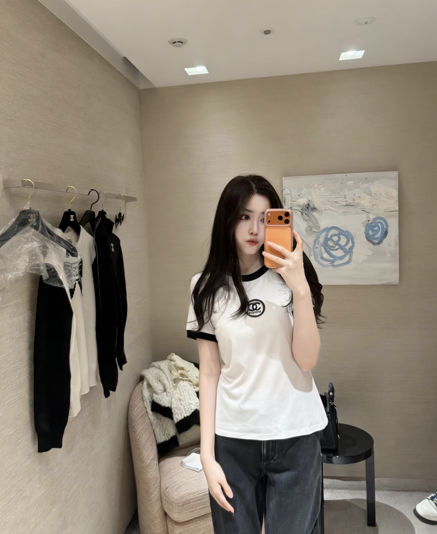 🔥王炸款 Chane♡黑白撞边双C T恤✅经典黑白配色永不过时✅高支棉面料透气亲肤✅刺绣钉珠质感拉满✅宽