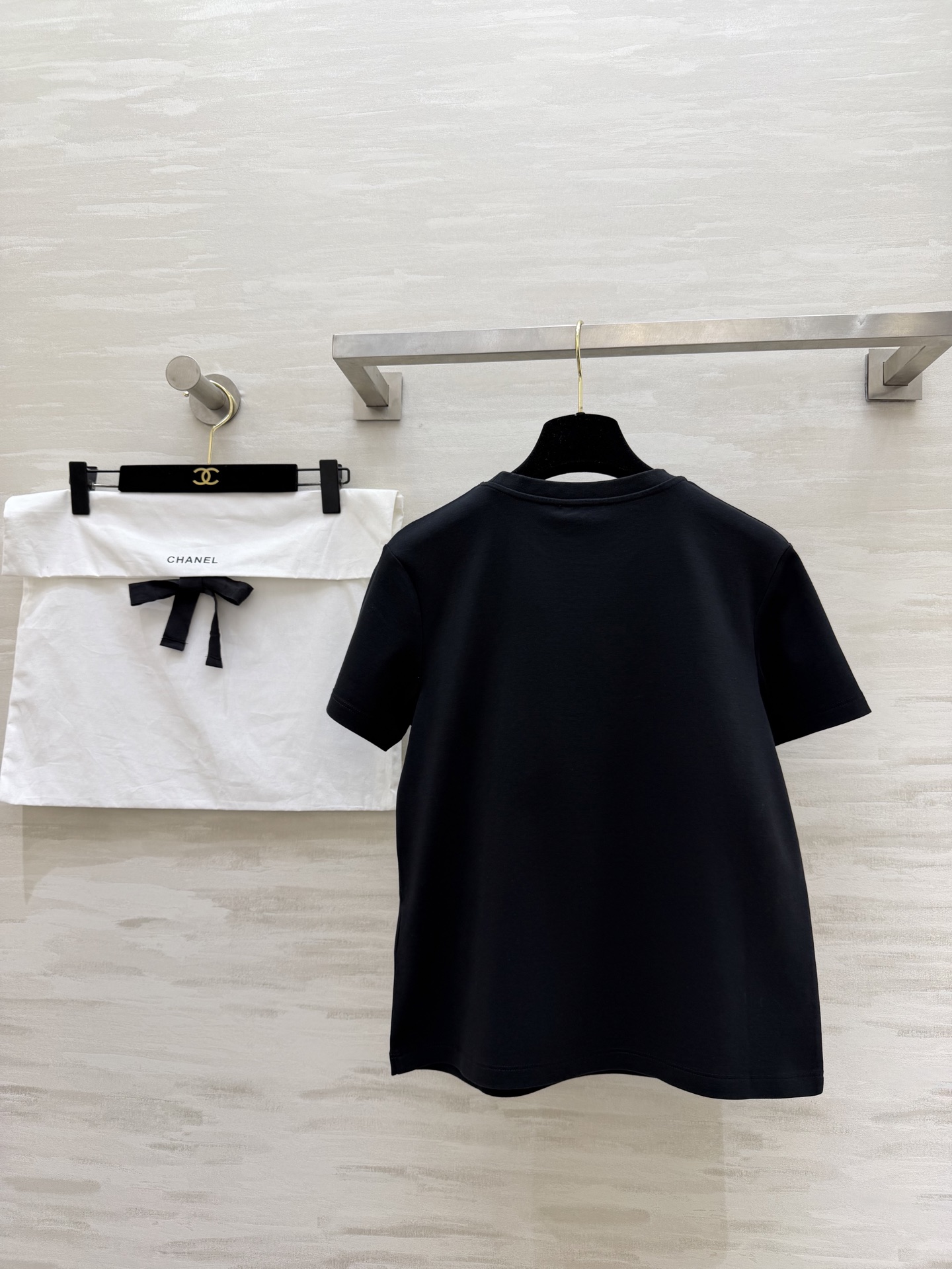 #Chane♡²⁶春夏新款 双C雪花绒刺绣🪡T恤 糯叽叽雪花绒 立体双C 高支棉亲肤舒适 高品质定制 现