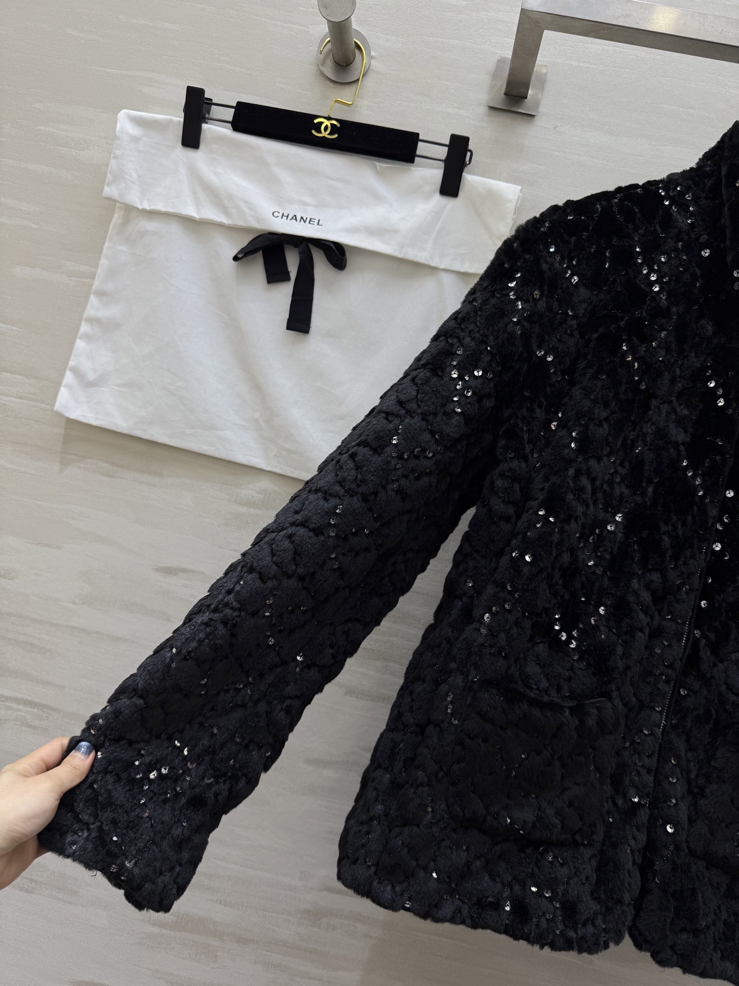 #Chane♡滑雪系列 环保毛绒绒皮草中长款外套 低调贵气 闪闪惹人爱✨高品质定制 现货首发size：S