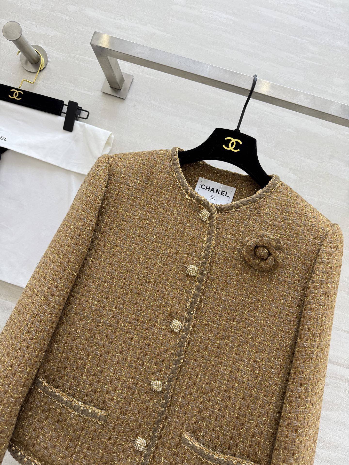 #Chane♡²⁶新款 法式名媛 编织花呢外套 高品质定制 现货首发size：S/M/L（s码肩宽：38