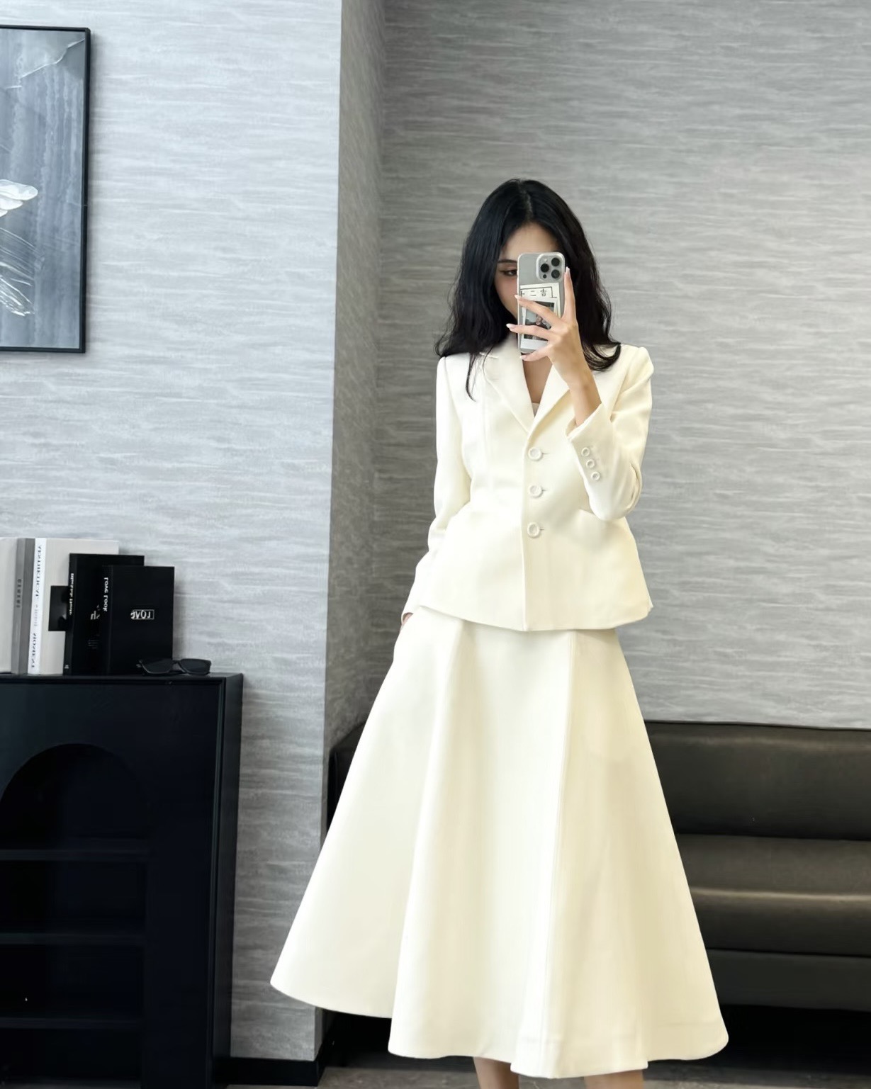 NO:735331,,,19860909,,,Women's clothing