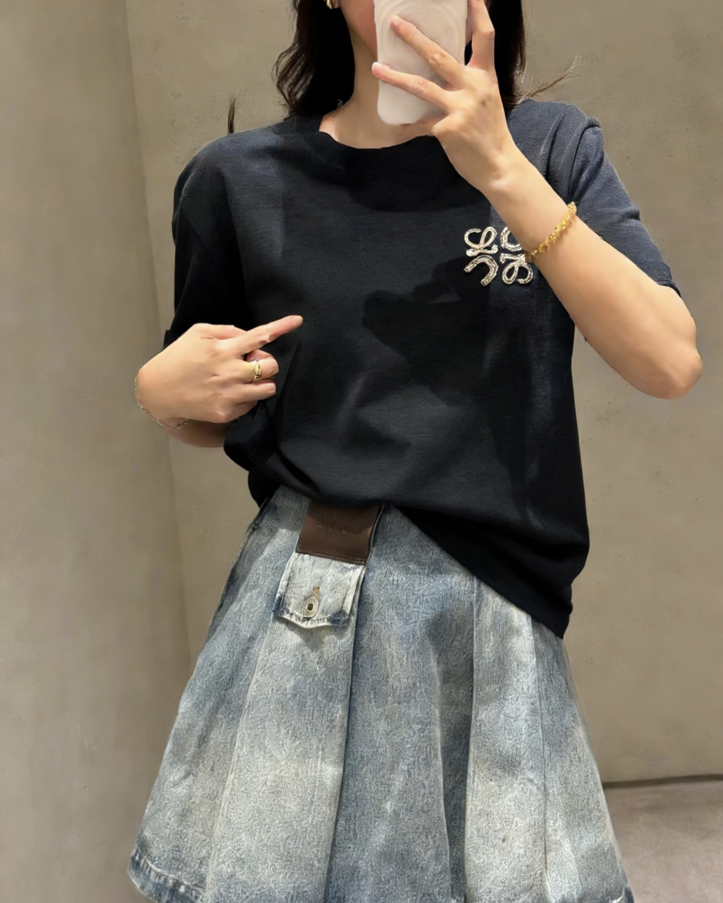 #Loew♡²⁶刺绣🪡短袖T恤 高品质定制 现货首发size：S/M/L（s码肩宽：37，胸围：88，衣
