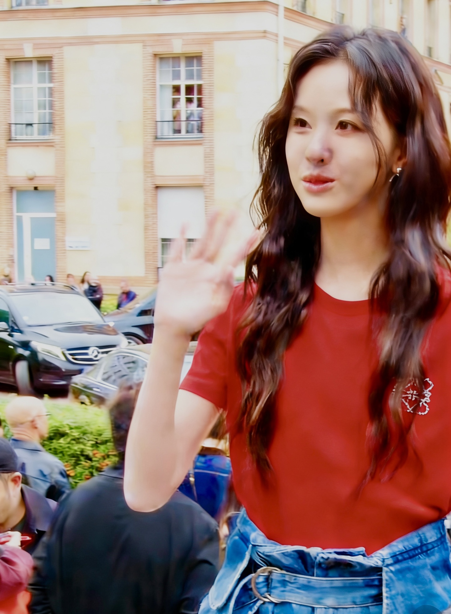 #Loew♡²⁶春夏新款 重工logo钉珠短袖T恤 高品质定制 现货首发size：S/M/L（s码肩宽：