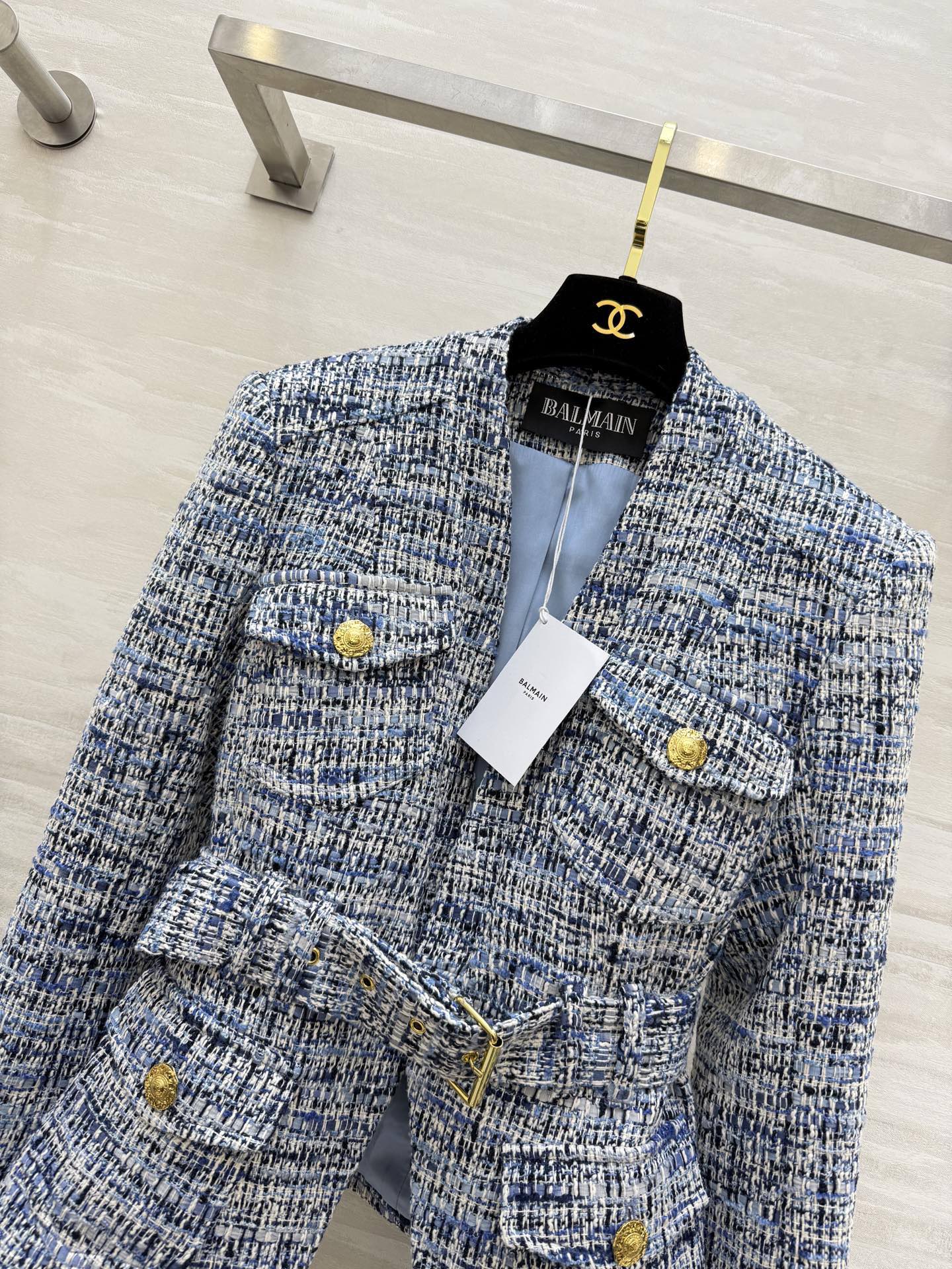 #BALMAI♡²⁶新款 蓝白花呢外套 经典粗花呢 蓝白编织纹理超有质感 金色纽扣+腰带细节法式优雅与现